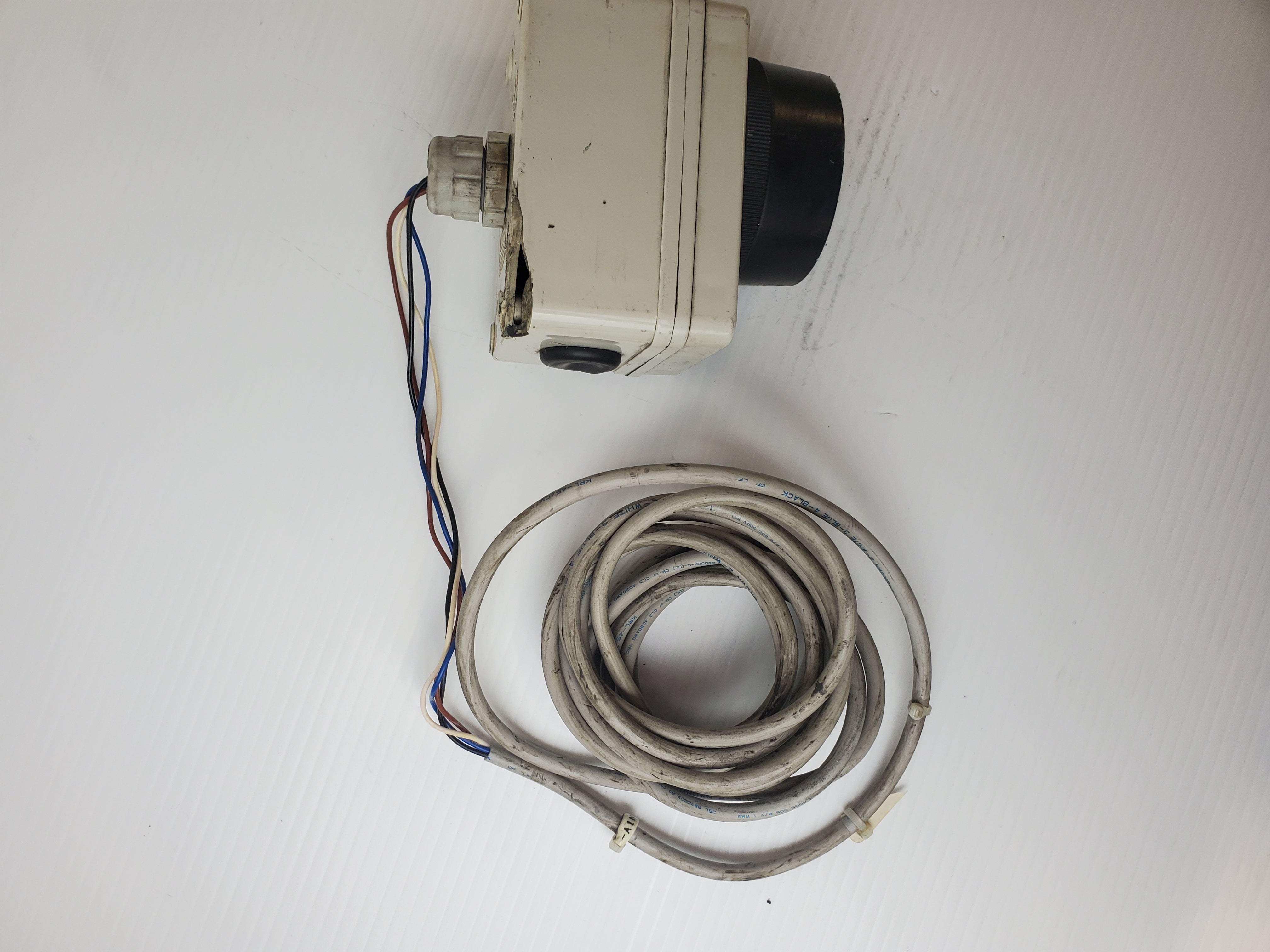 Industrial Push Button Switch Black Safety Pushbutton With Cable