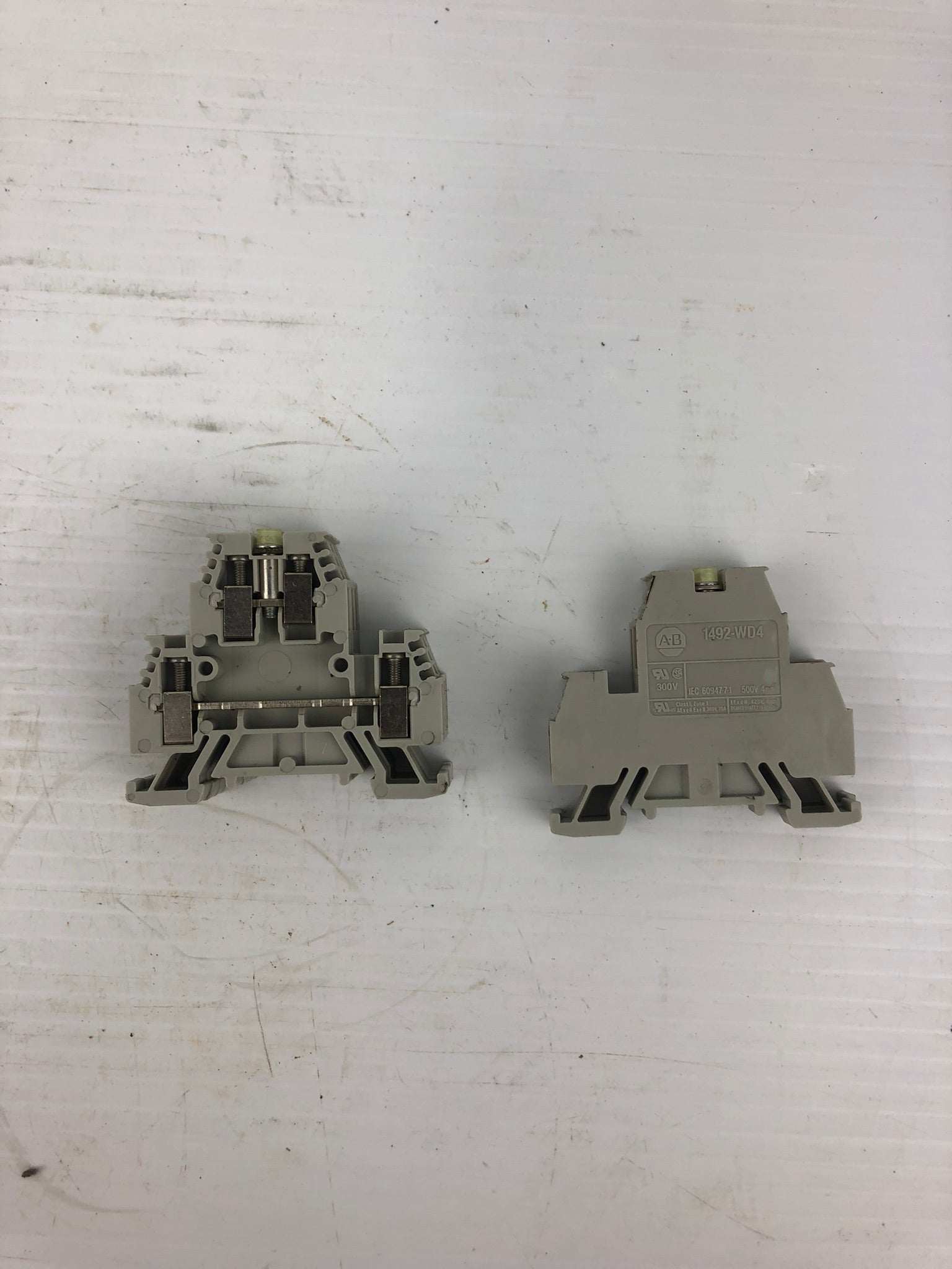 Allen Bradley 1492-WD4 Terminal Blocks - Lot of 5