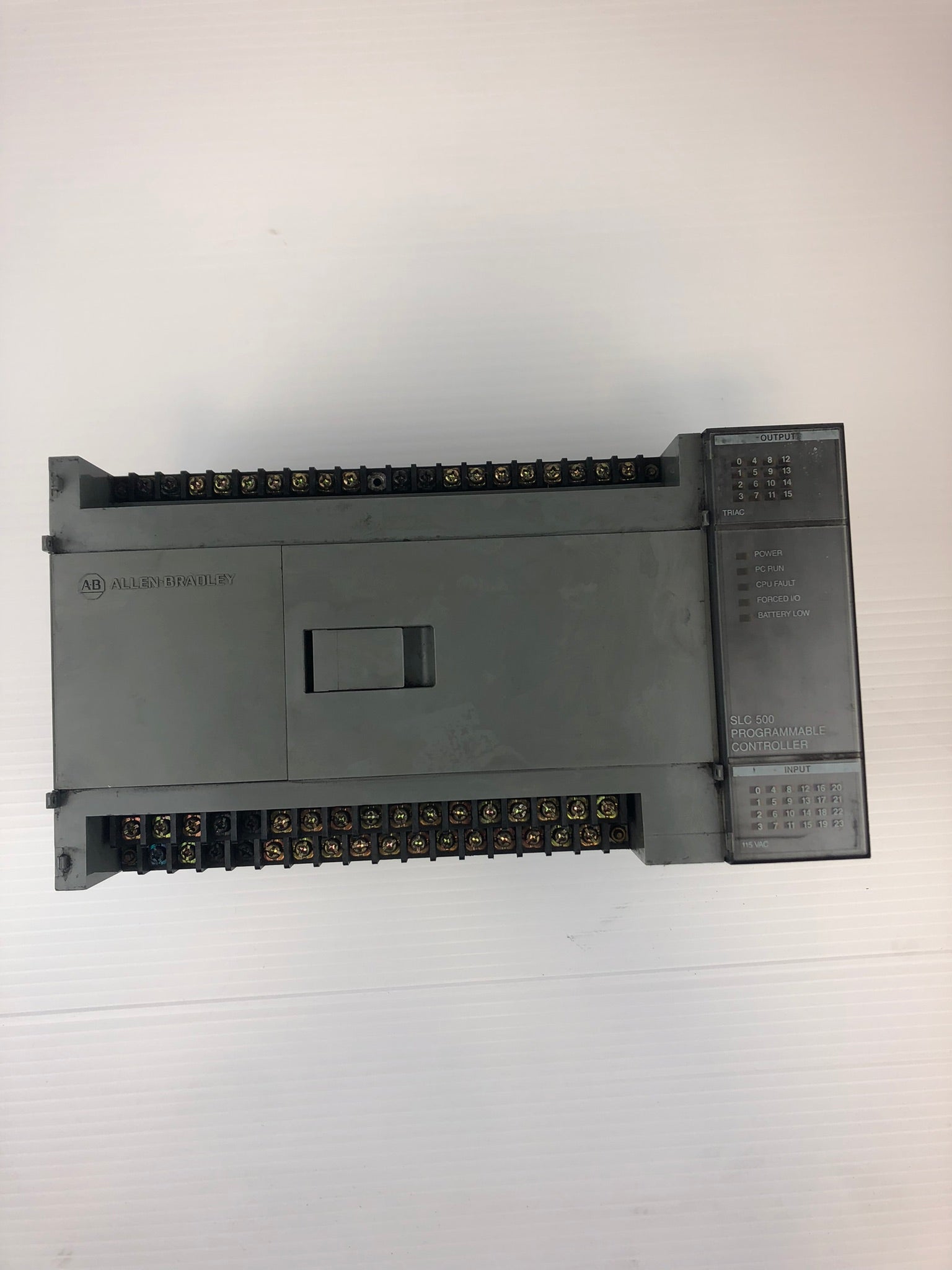Allen-Bradley 1747-L40B Processor Unit SLC 500 Programmable Controller 240V