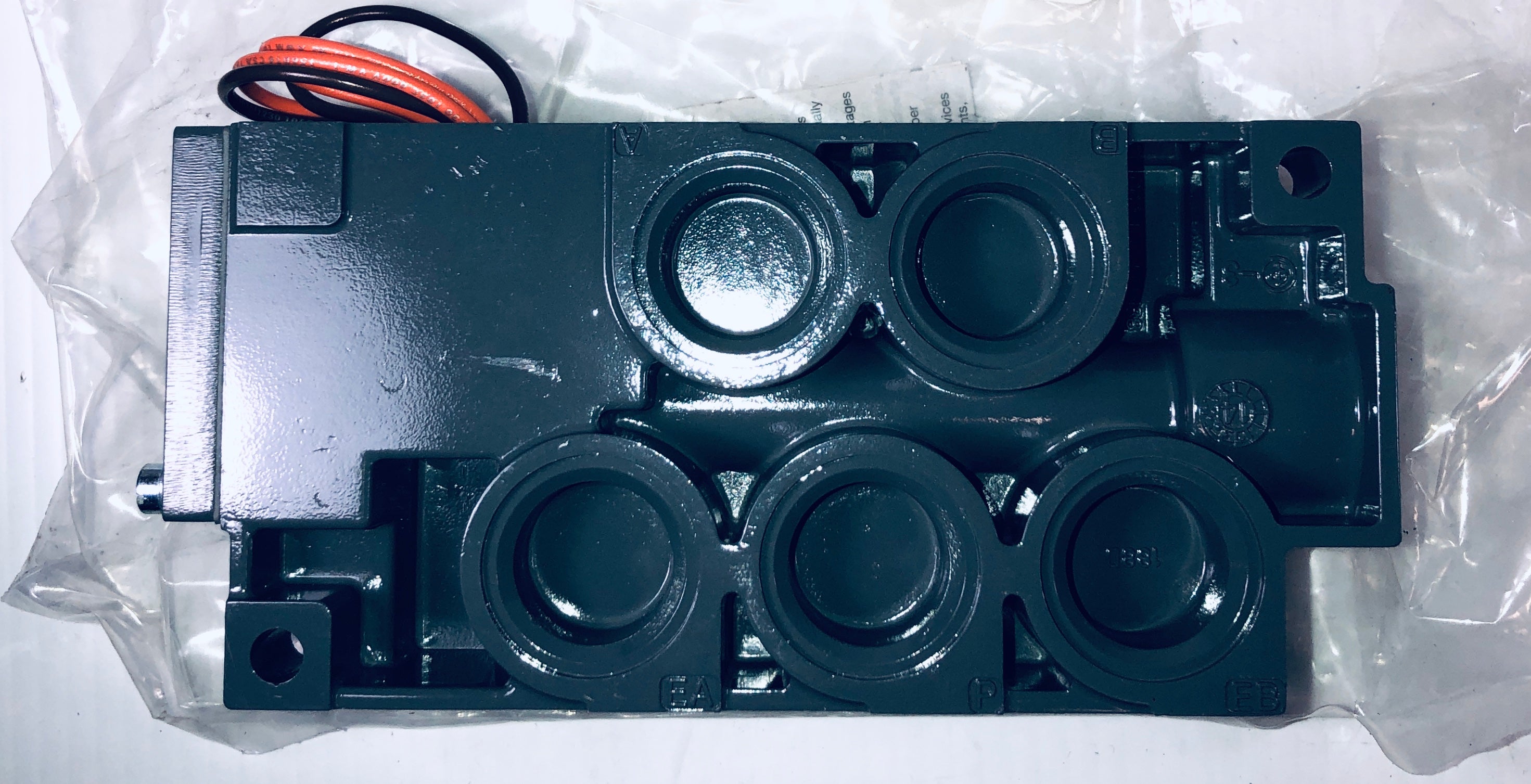 Numatics Solenoid Base Manifold 555BA43AMT14X61