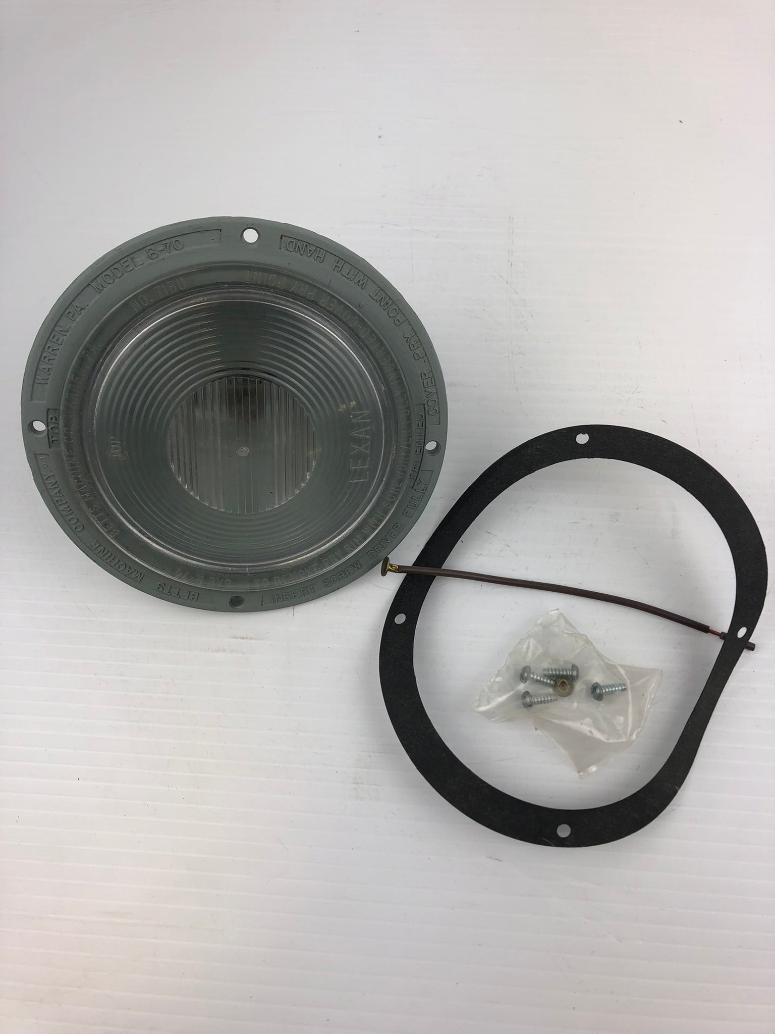 Betts Machine B-70 Snap Seal Lamp Clear Gray with Hardware SAE R-74 No, 71BU