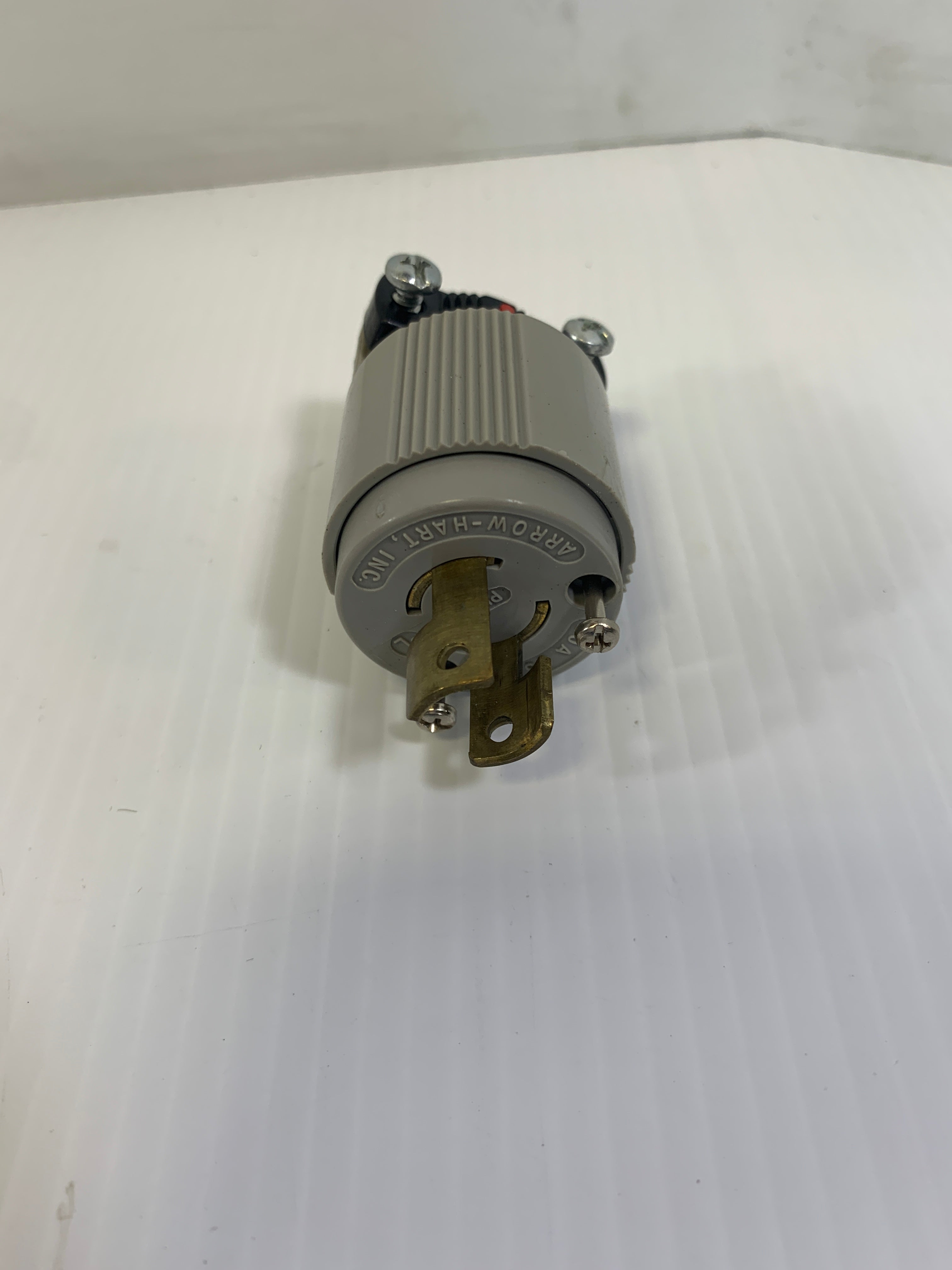 Leviton Plug 2 Pole 2 Wire 7102-C