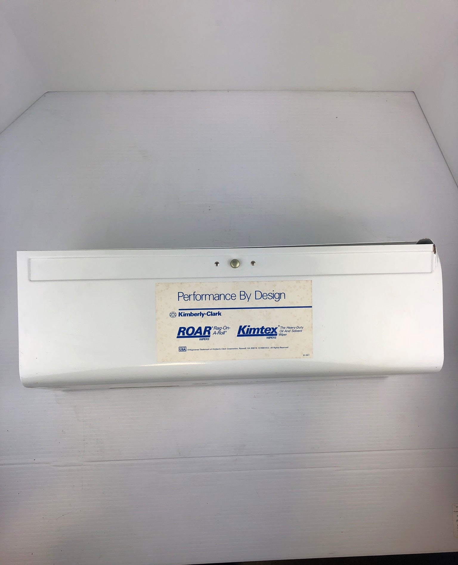 Kimberly Clark 73110 White Roar Dispenser 19-1/2" Rolls