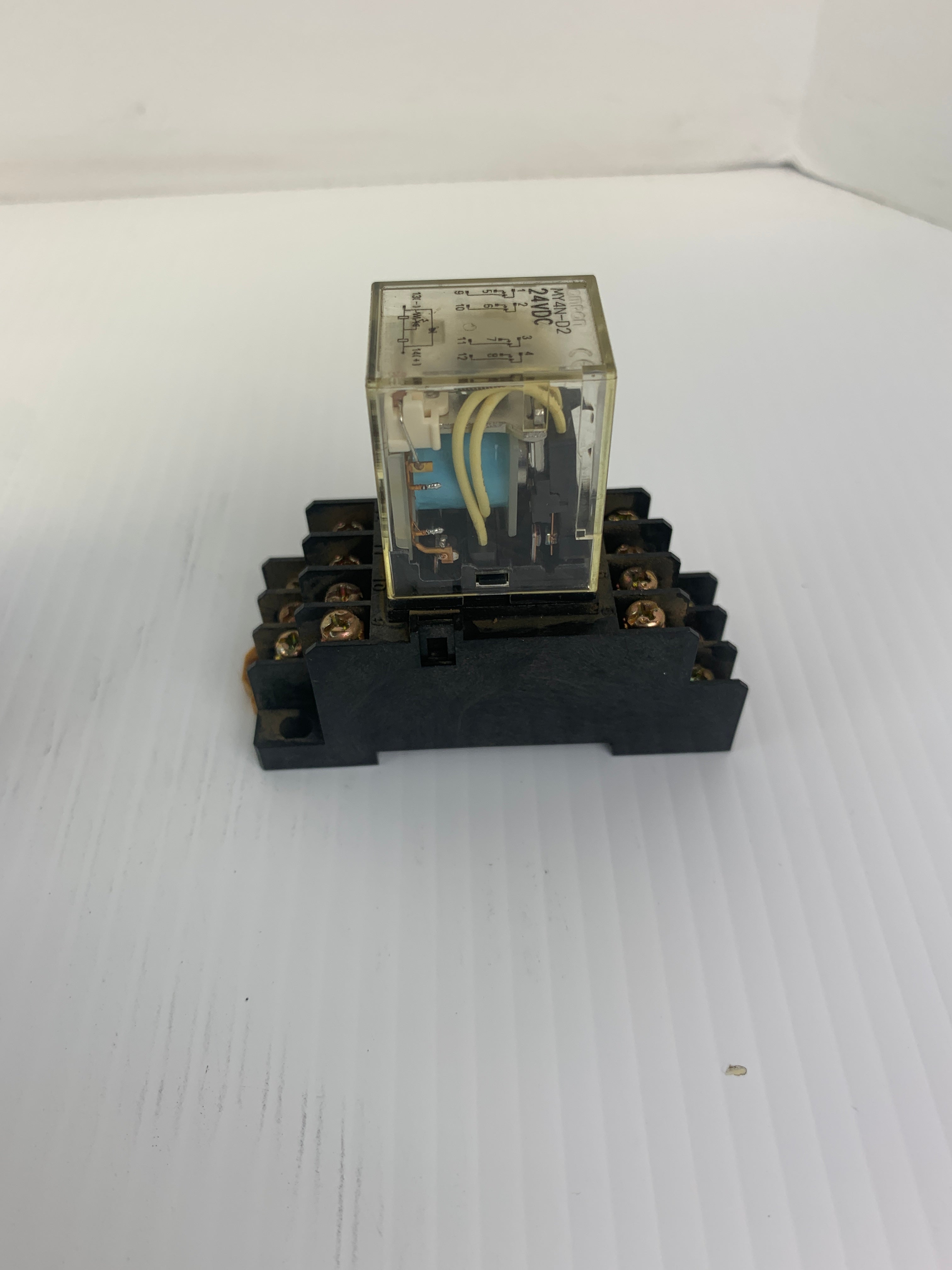 Omron MY4N-D2 24VDC Relay Lot of 8