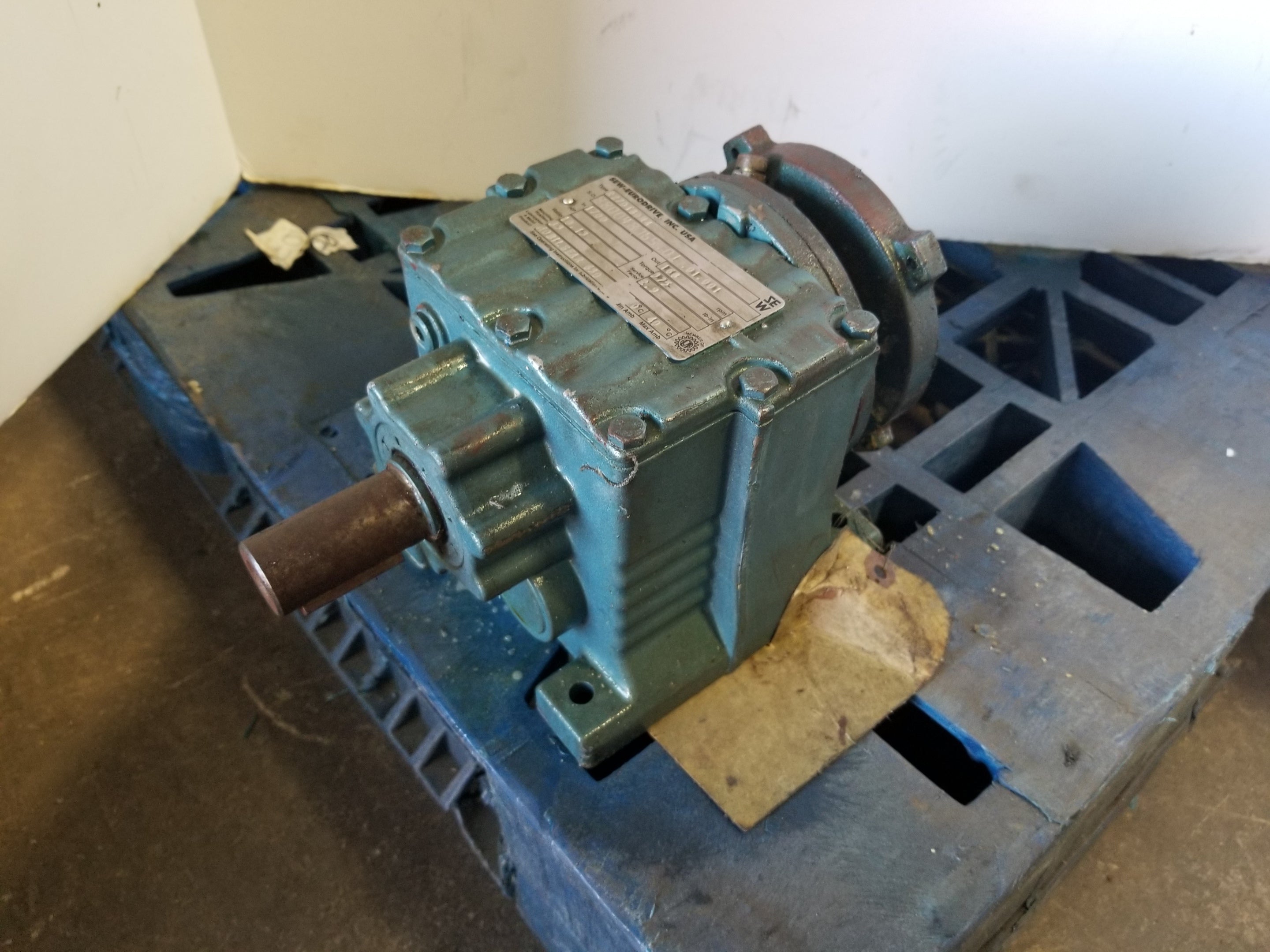 SEW Eurodrive R27DT80N4 Inline Gearbox 10.13:1