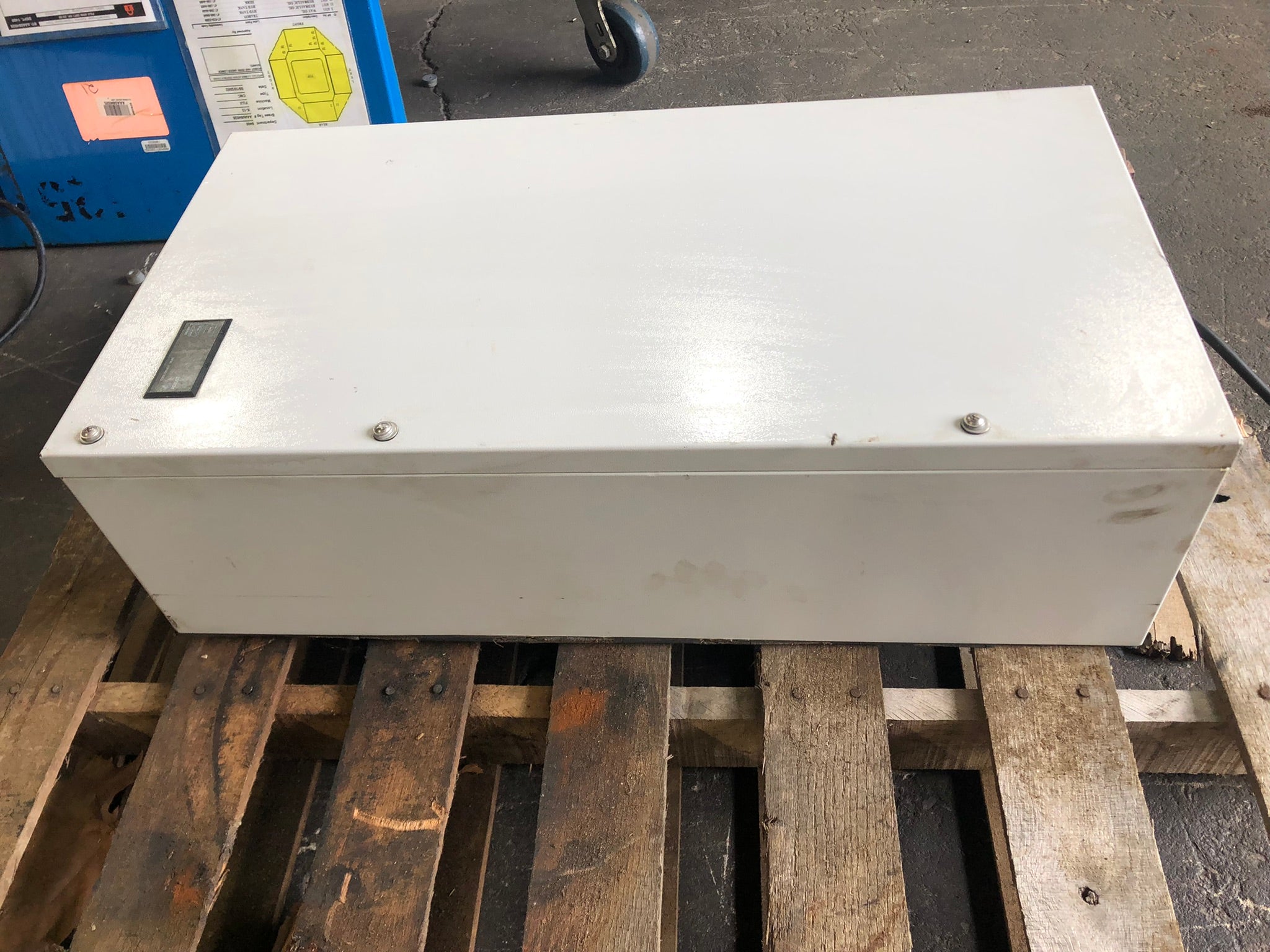 nVent CR290465G003 Electronic Enclosure Air Conditioner 200V 50/60Hz 1 Phase