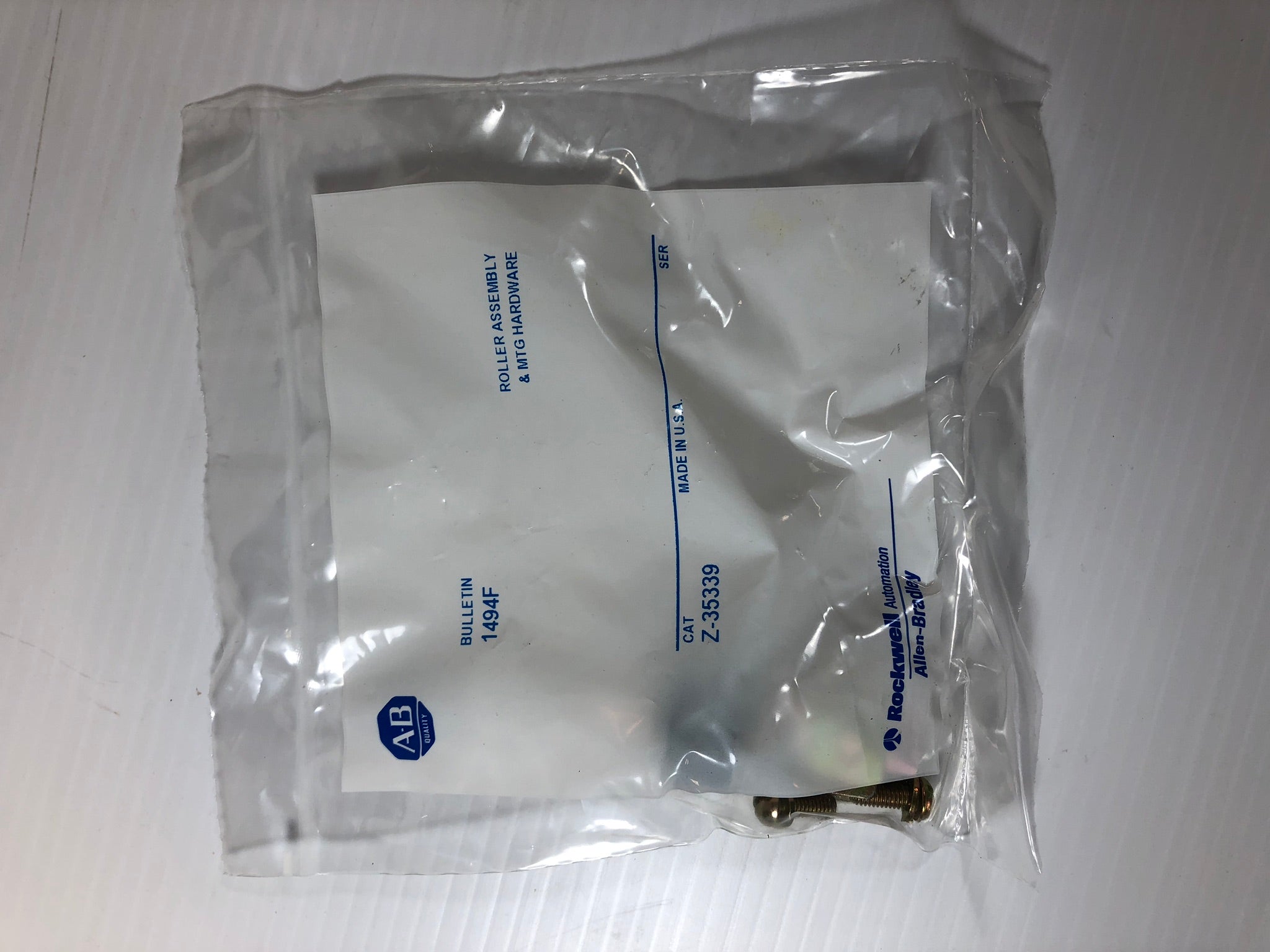 Allen-Bradley 1494V-L3 Door Hardware Kit Right Hand Top, Bottom Side Latching