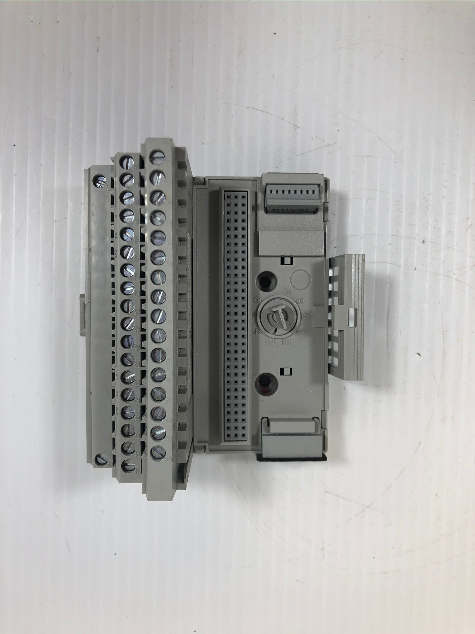 Allen-Bradley 1794-TB2 Terminal Base Series A