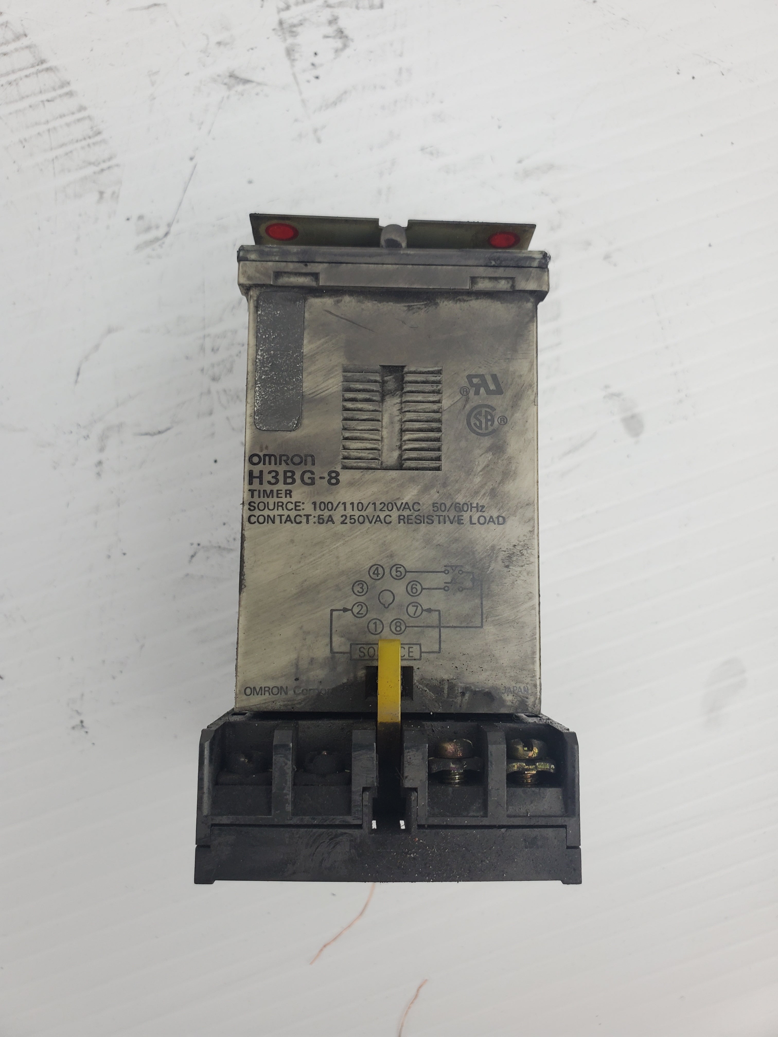 Omron H3BG-8 Timer 100/110/120VAC 50/60Hz