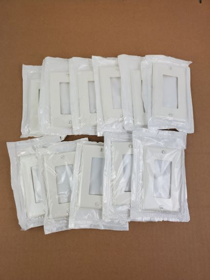 Leviton 80401-NI White Standard Thermoplastic Wallplate 1 Gang (Lot of 8)