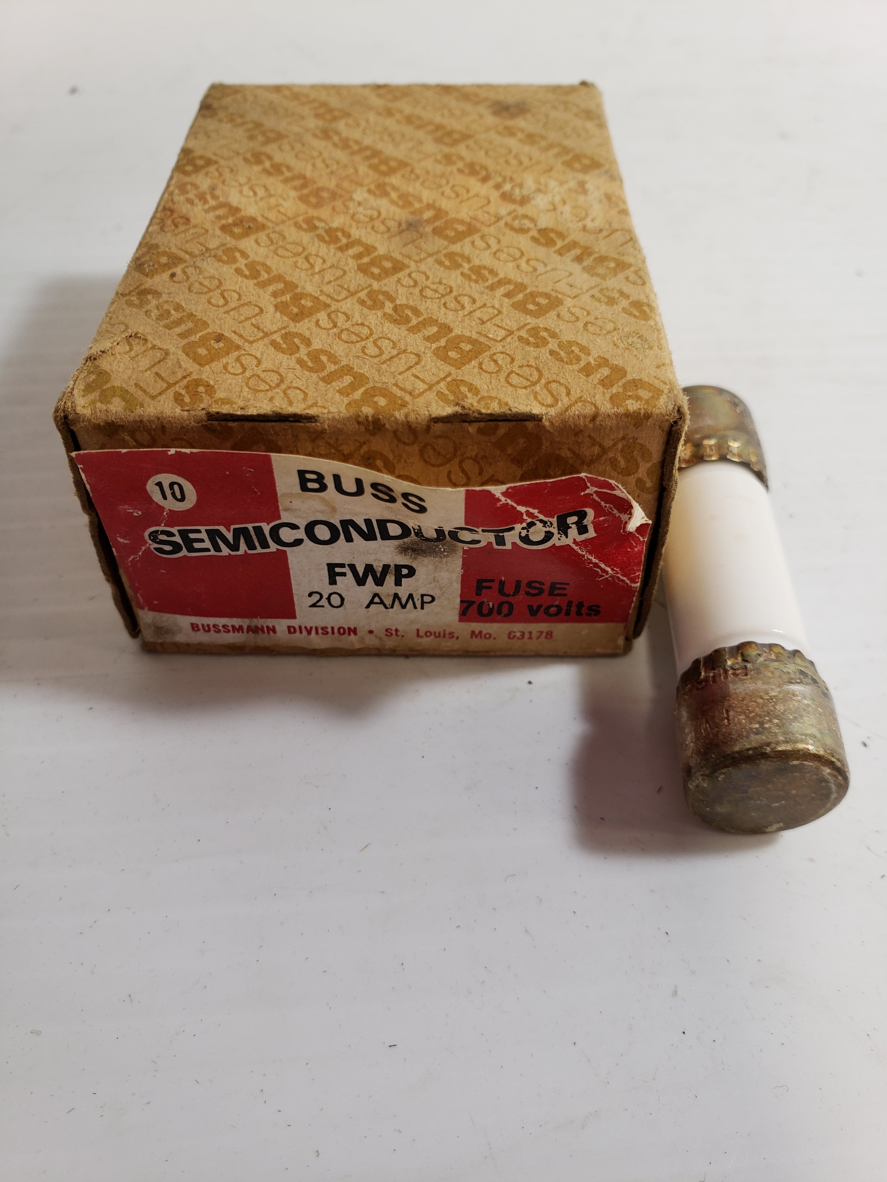 Bussmann Semiconductor Fuse FWP 20 Amp 700 Volts - Box of 10