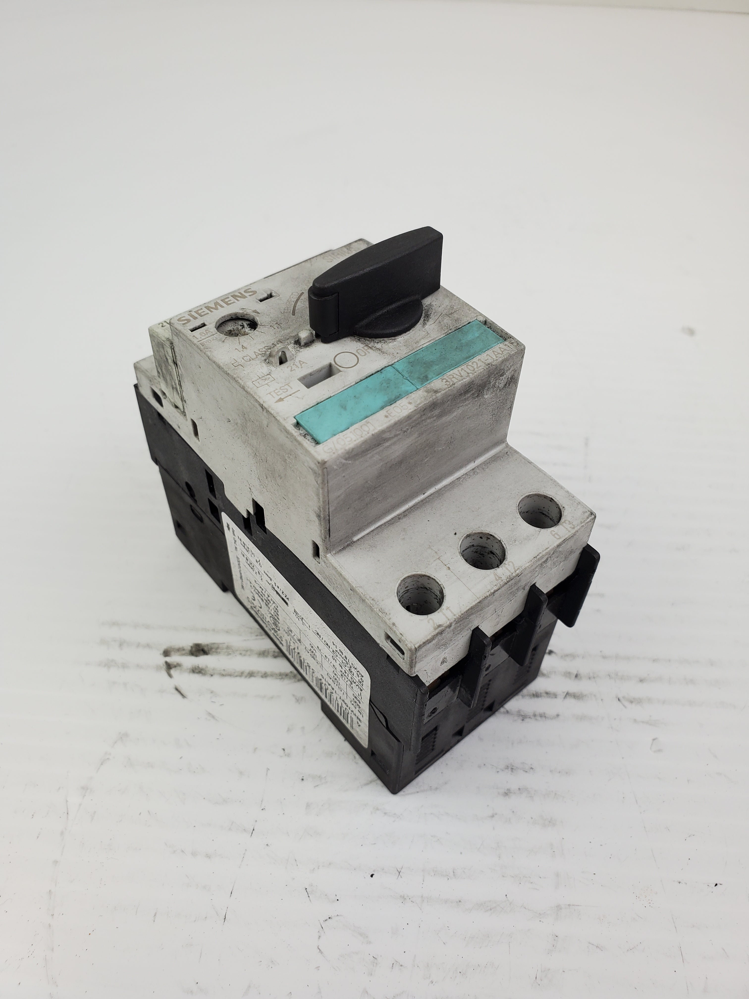 Siemens 3RV1021-1AA15 Circuit Breaker 3RV10211AA15