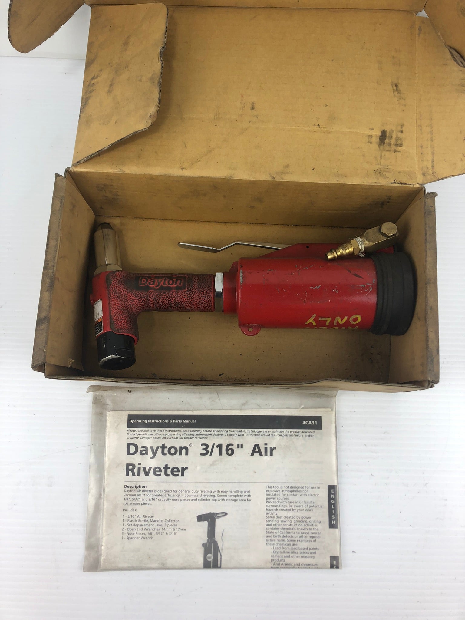 Dayton 4CA31 Pneumatic Riveter Gun Aircraft Mechanic Tool