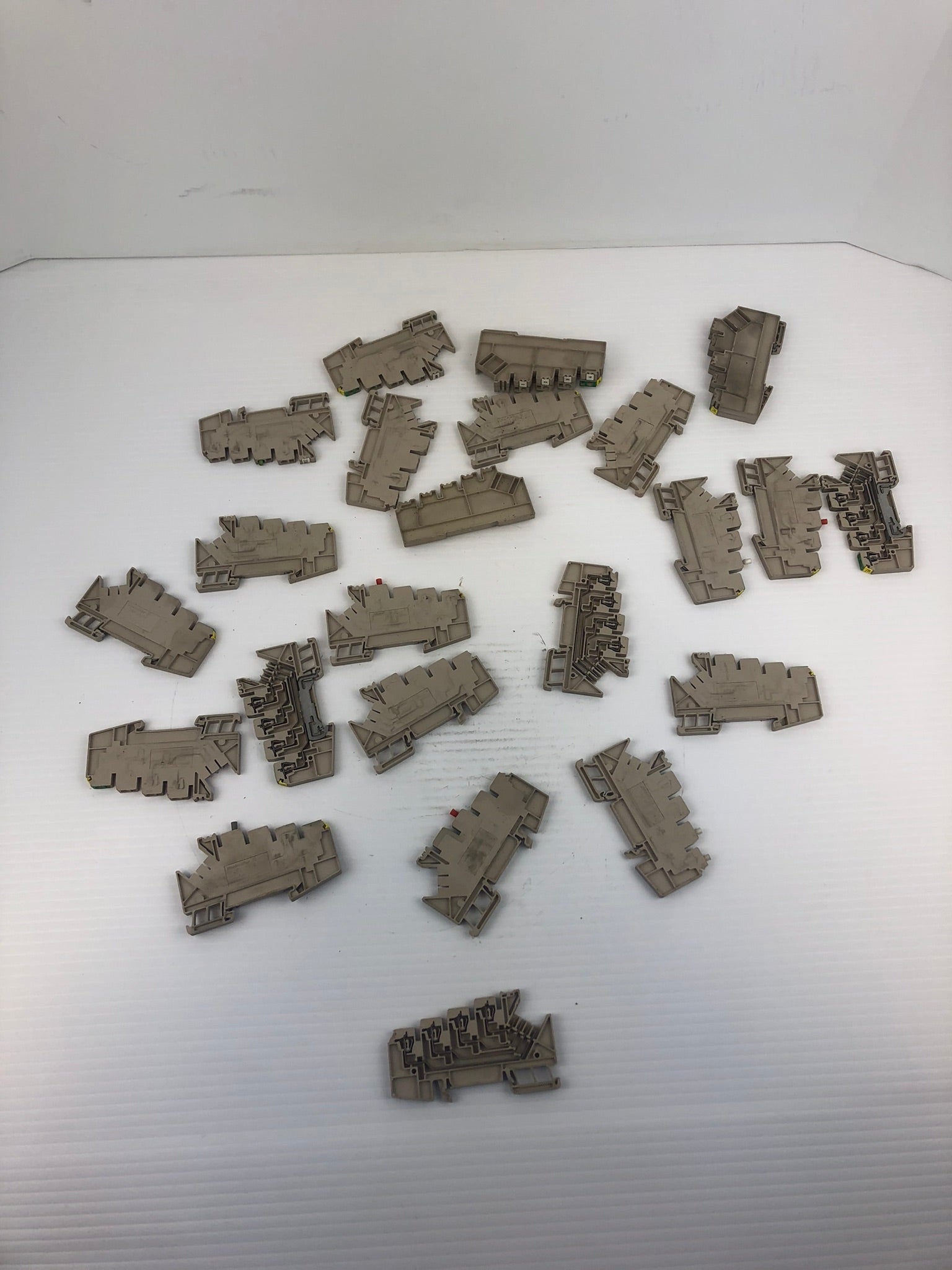 Weidmuller ZRV 1,5/PE Terminal Block - Lot of 25