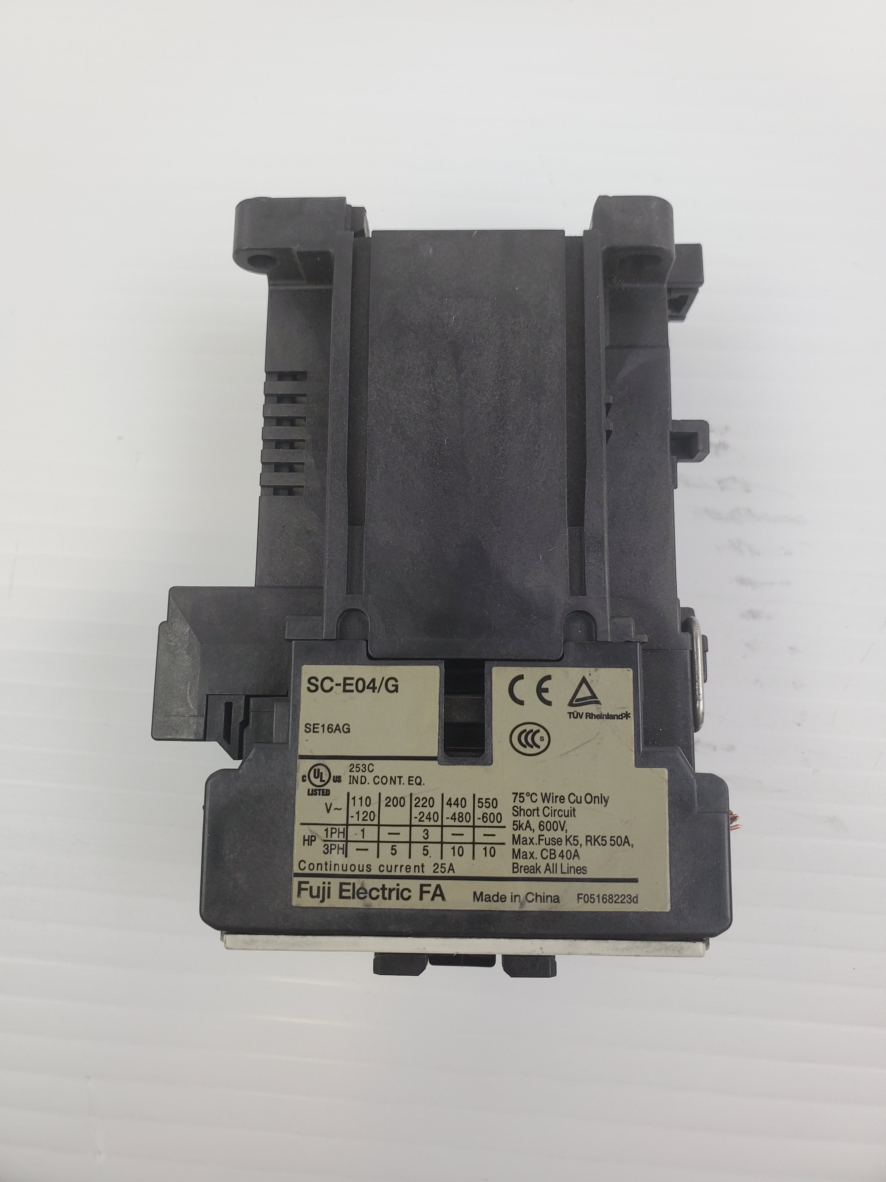Fuji Electric SC-E04/G Contactor SE16AG 253C 240V