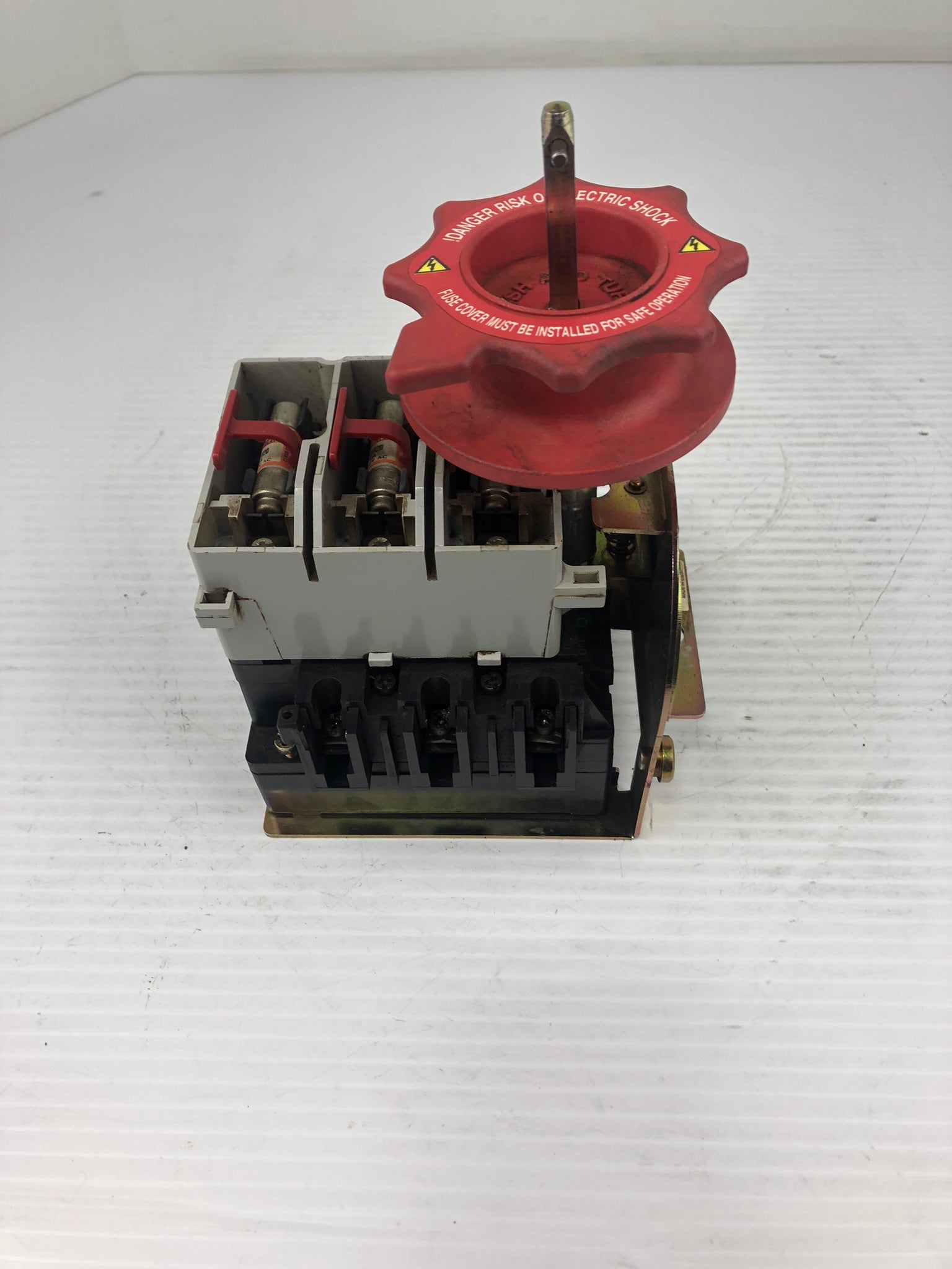 Allen-Bradley 194RF-NC030* Ser A Fused Disconnect Switch Mounted Broken Handle