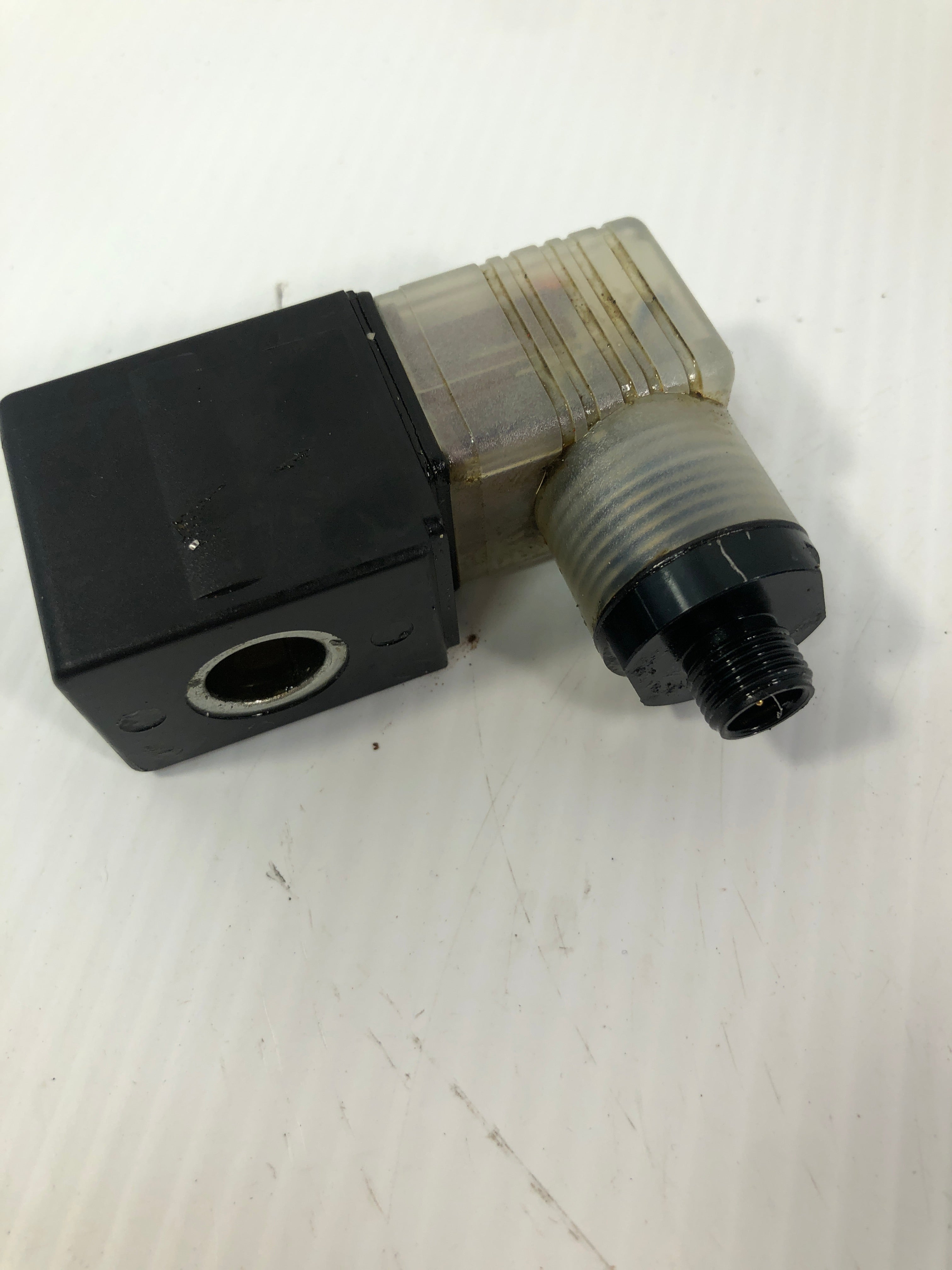 SMC Solenoid Valve VXD2130-03-5DZ1-X135