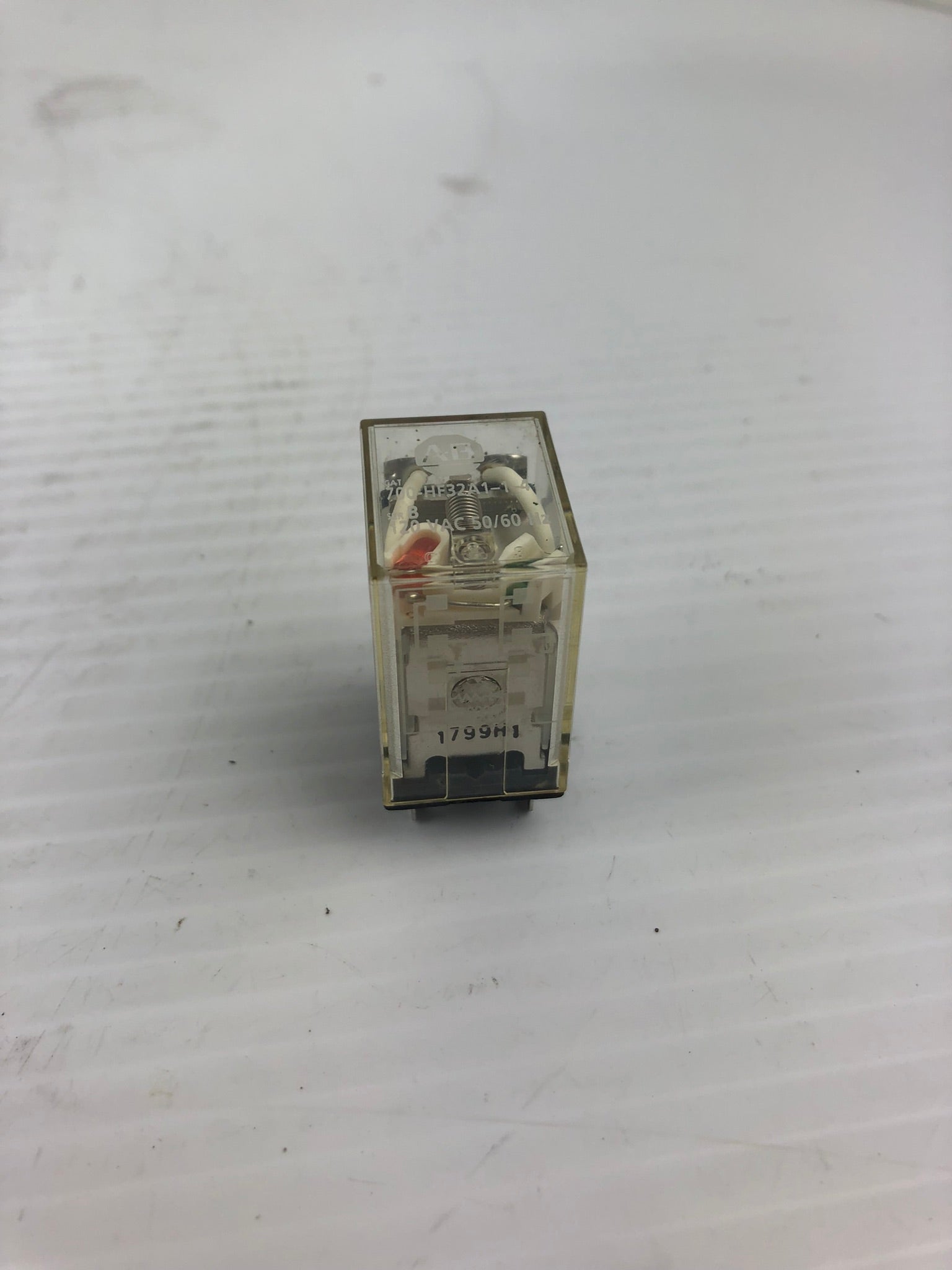 Allen Bradley 700-HF32A-1-1-4 Relay 120 VAC 50/60Hz