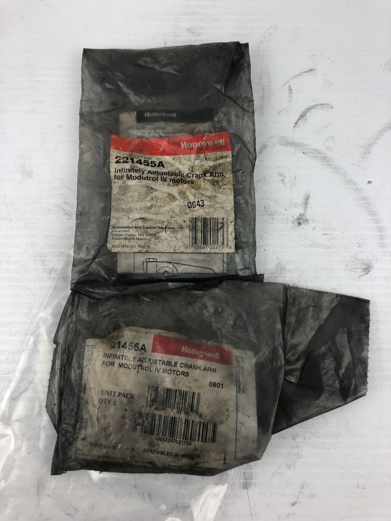 Honeywell 221455A Infinitely Adjustable Crank Arm - Lot of 2