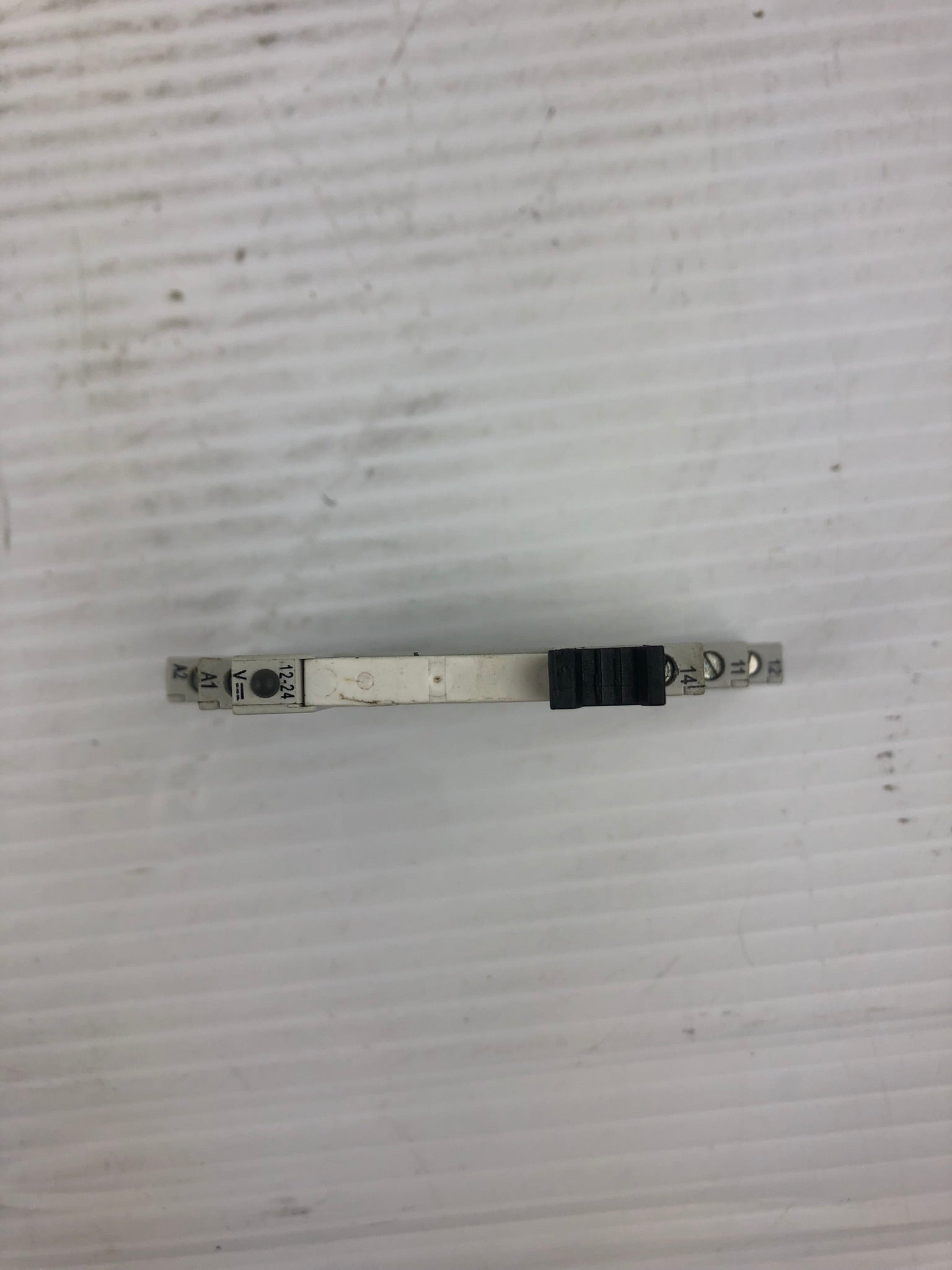 Allen-Bradley 700-HLT1Z Series A Relay with 700-TBR24