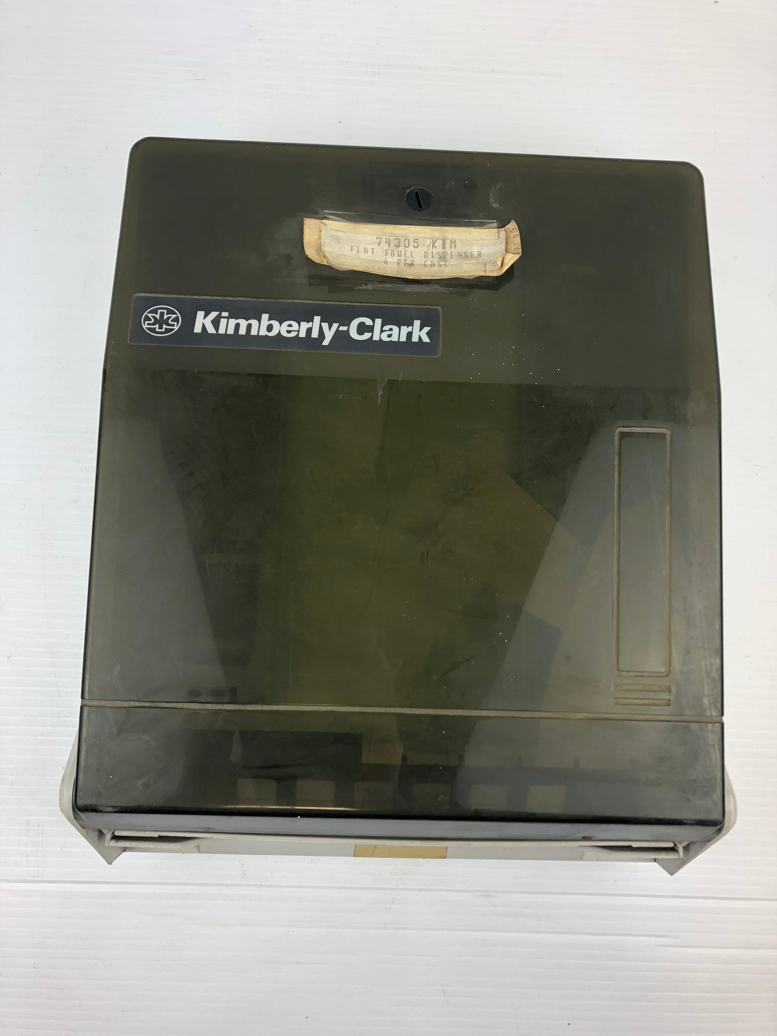 Kimberly Clark 74305 Wall Mounted Dispenser Smoke Plastic 14" x 11-1/4" x 5"