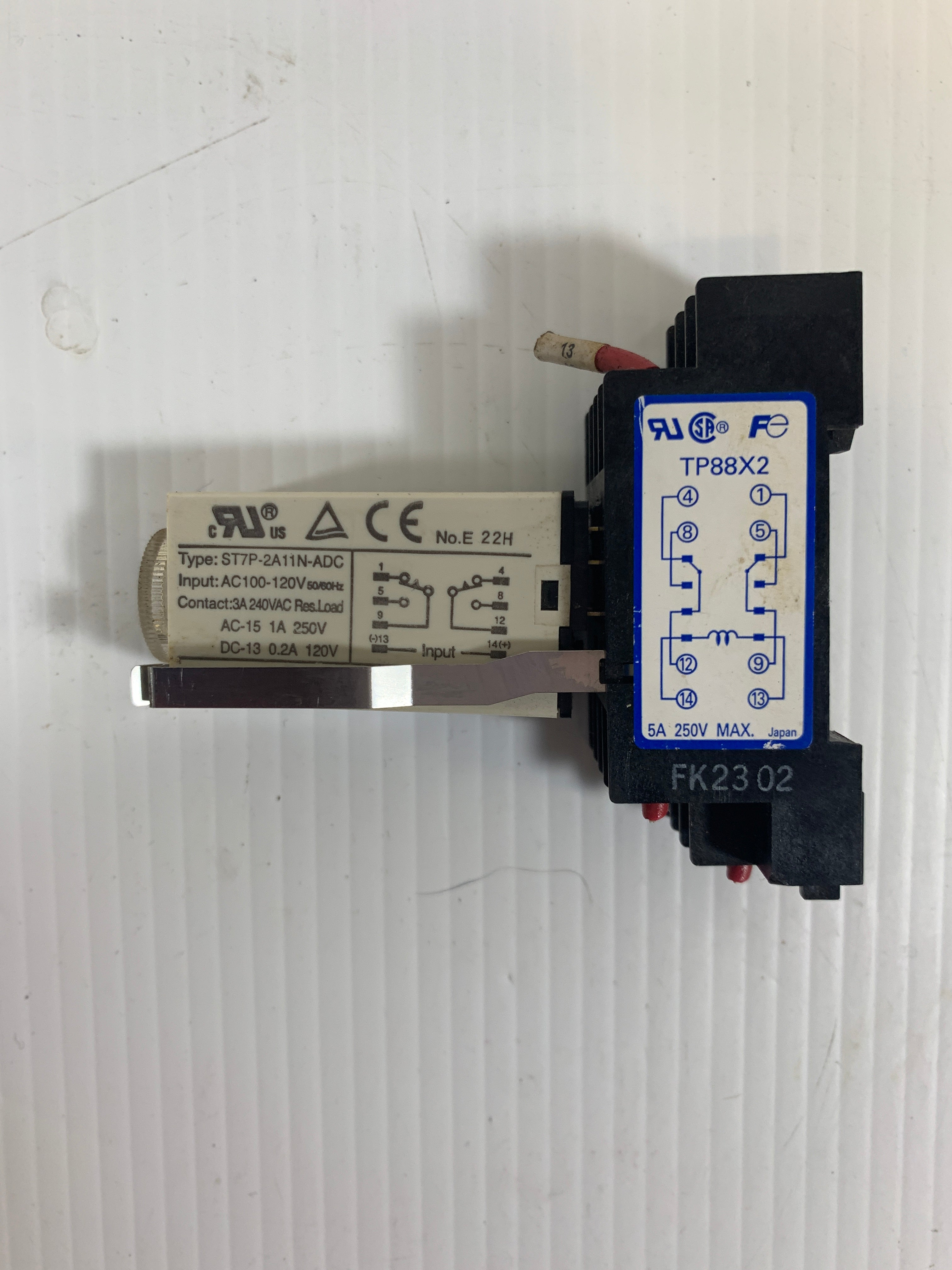 Fuji Electric Timer ST7P-2A11N-ADC W/ TP88X2 Relay