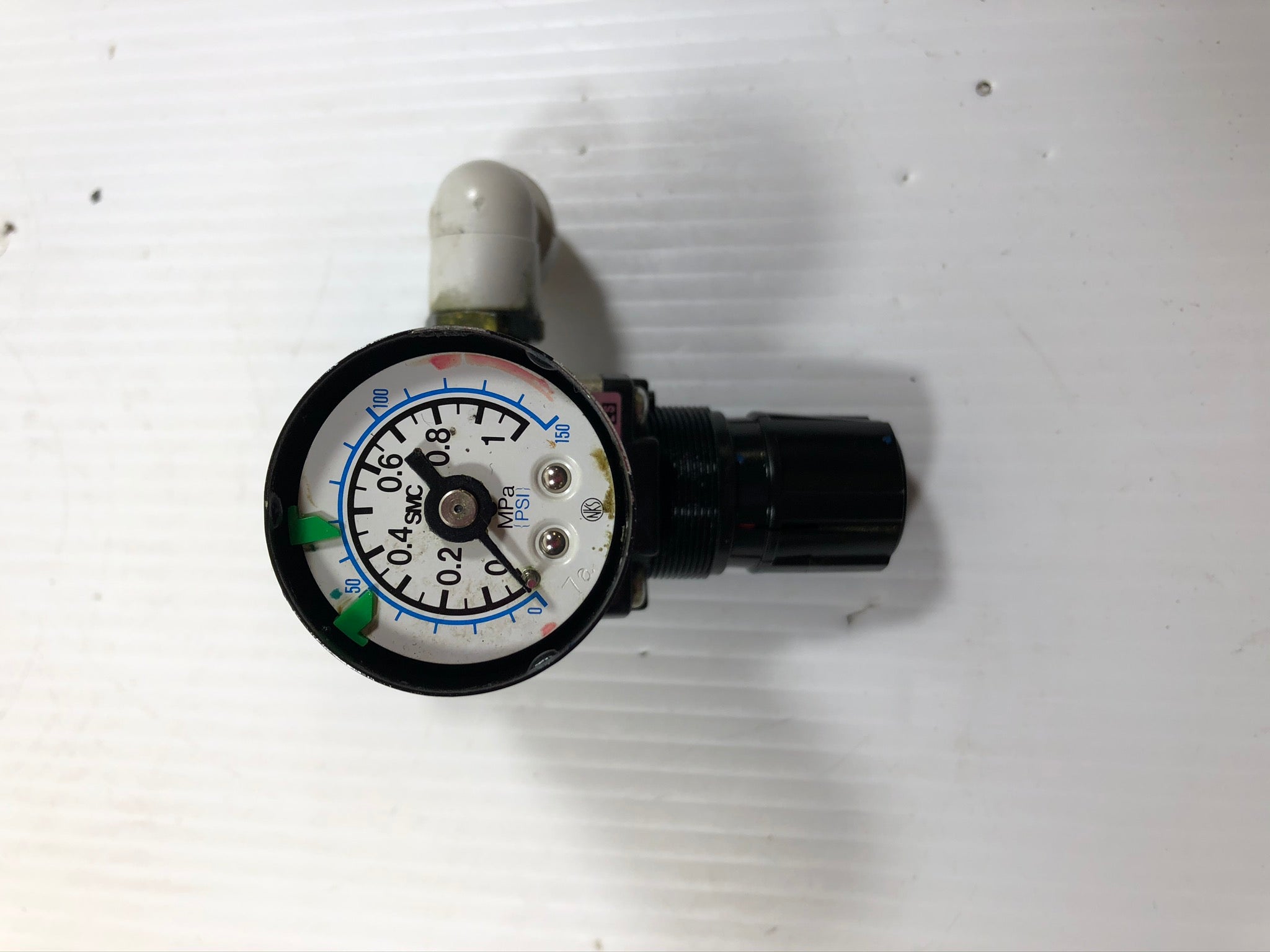 SMC Pneumatic Pressure Regulator AR20-02BP-R