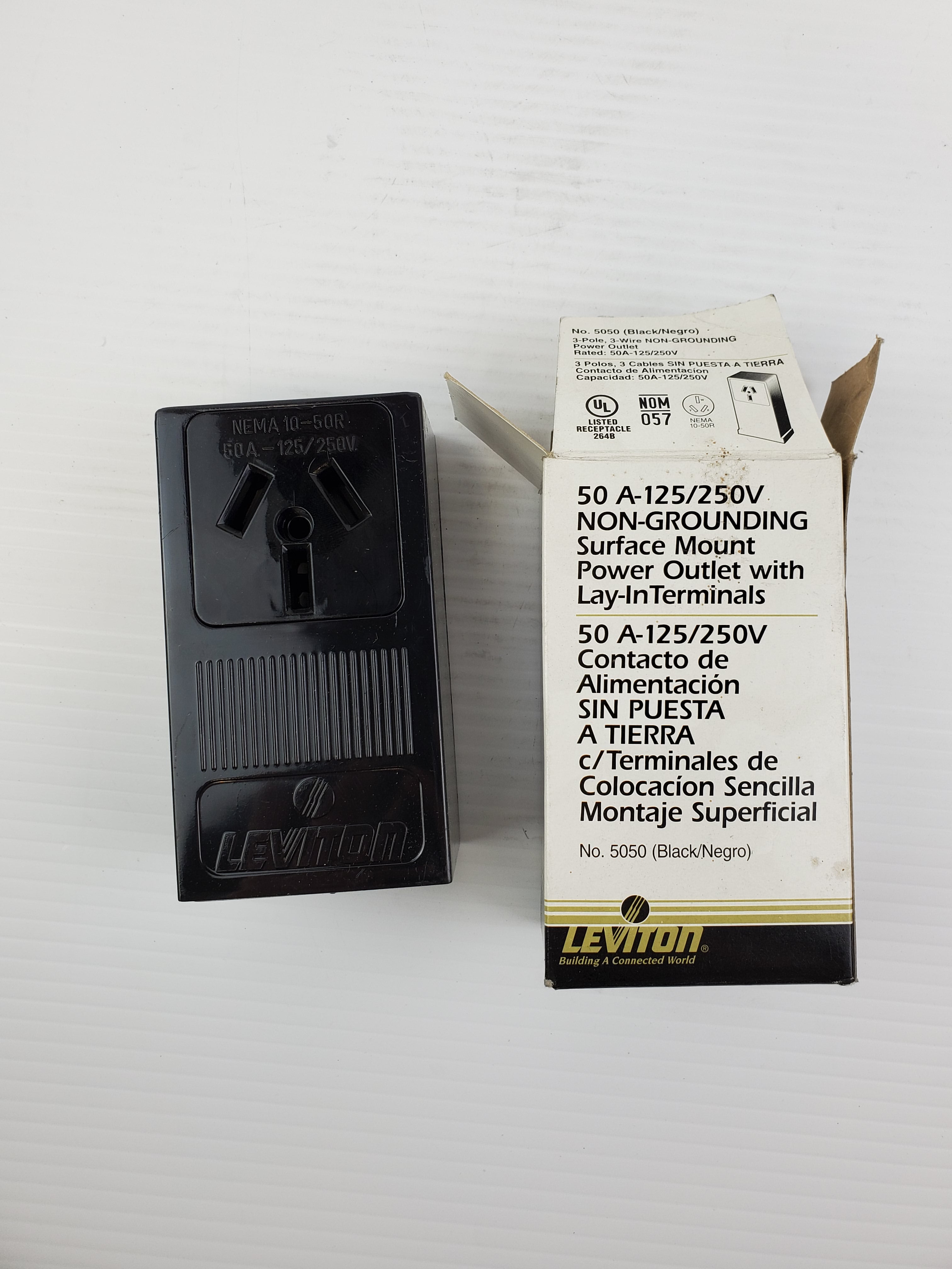 Leviton 5050 Black 3-Pole 3-Wire Non Grounding Power Outlet 50A-125-250V