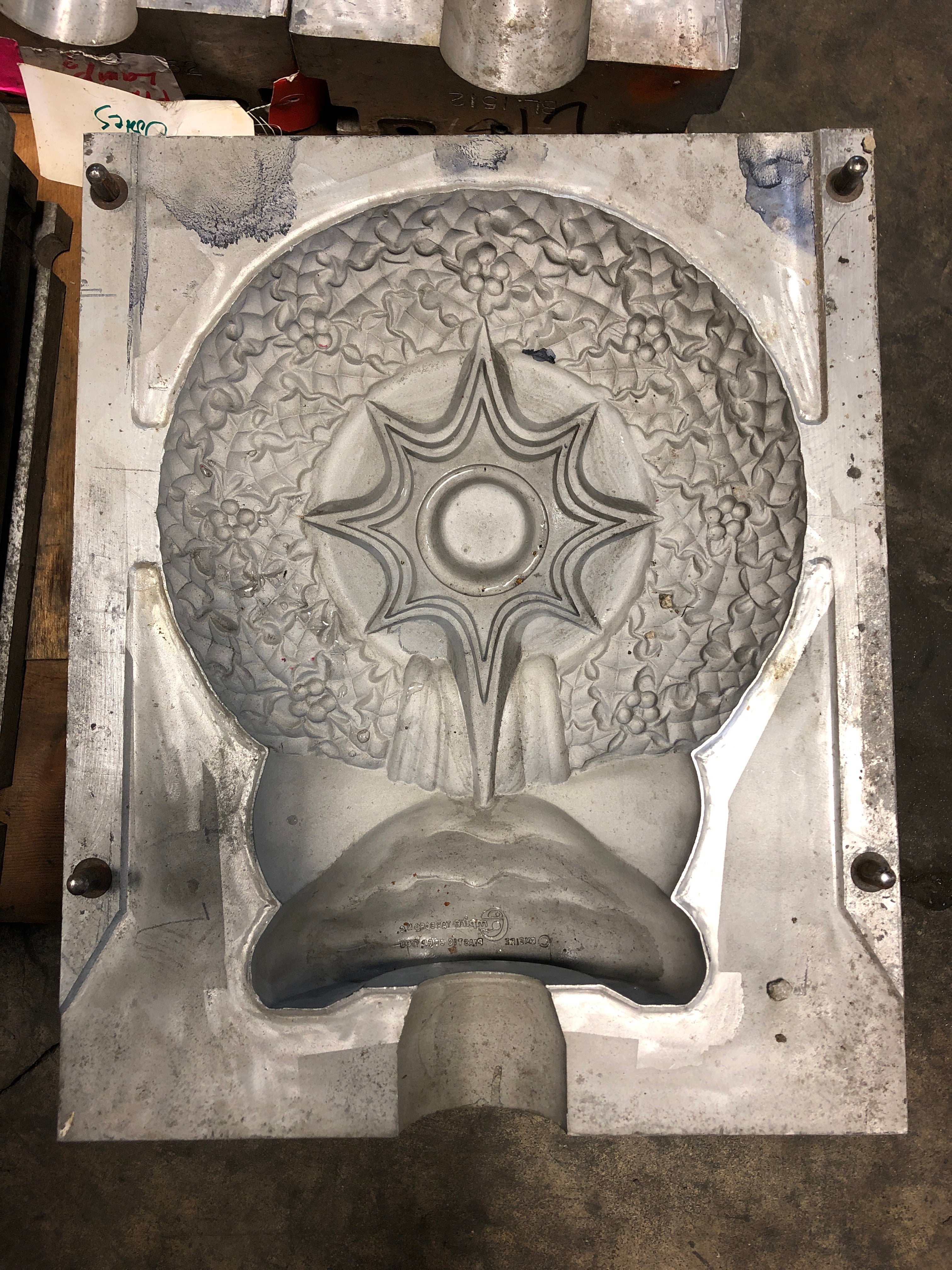 Candle Wreath Christmas Blow Mold For Plastic Molds