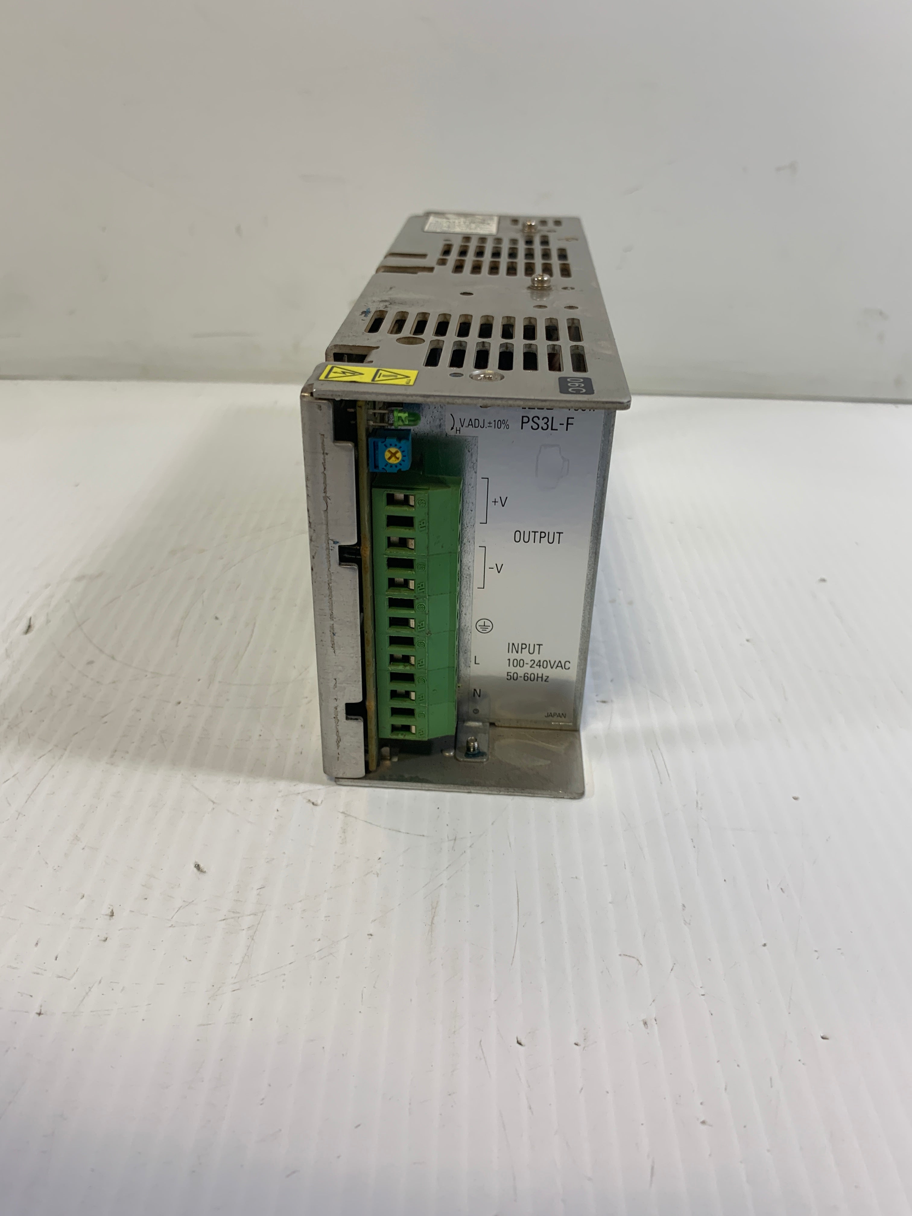 Idec Power Supply PS3L-F 100-240 VDC 50-60 Hz