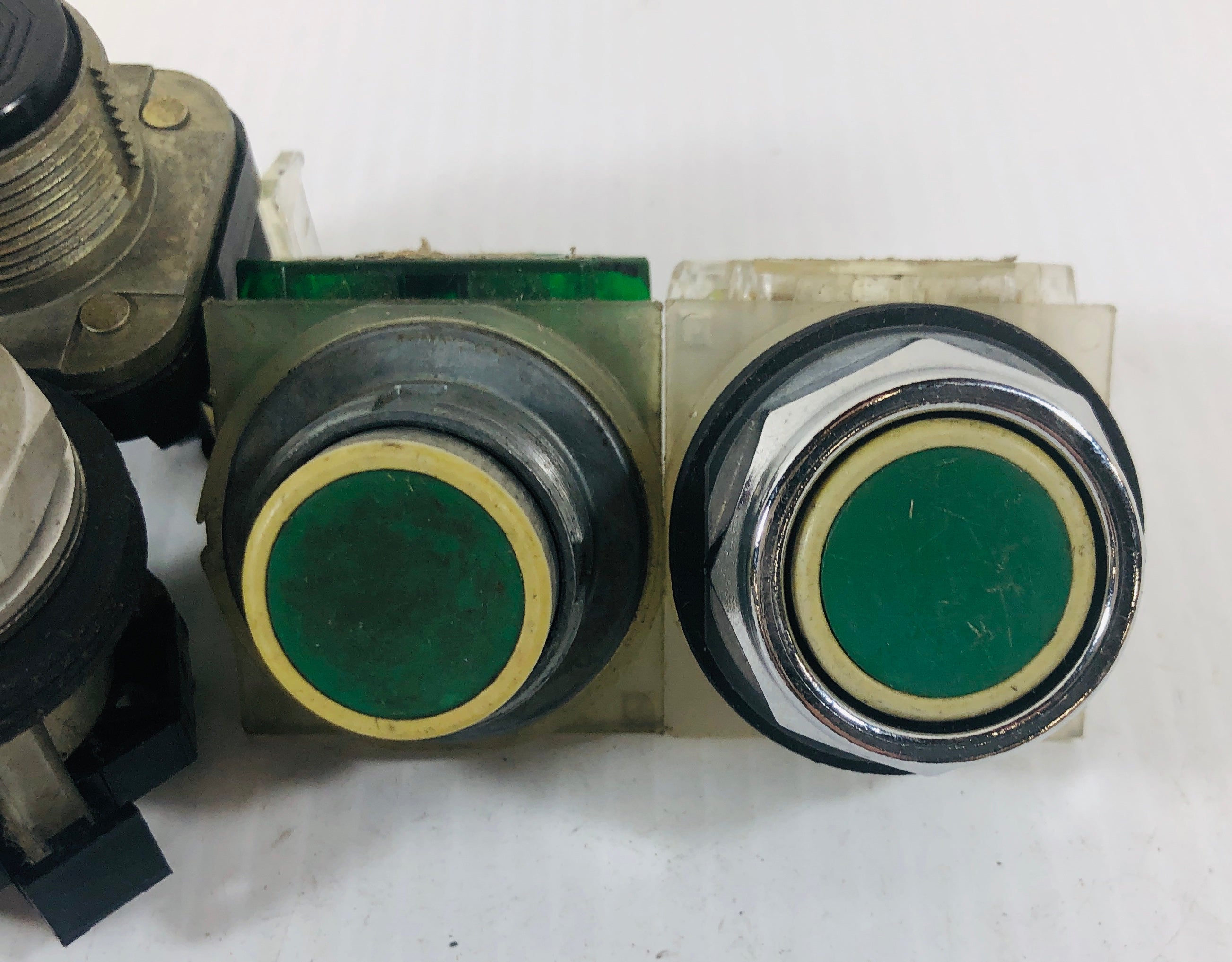 Allen-Bradley Pushbutton Switch 1 Black 3 Green - Lot of 4
