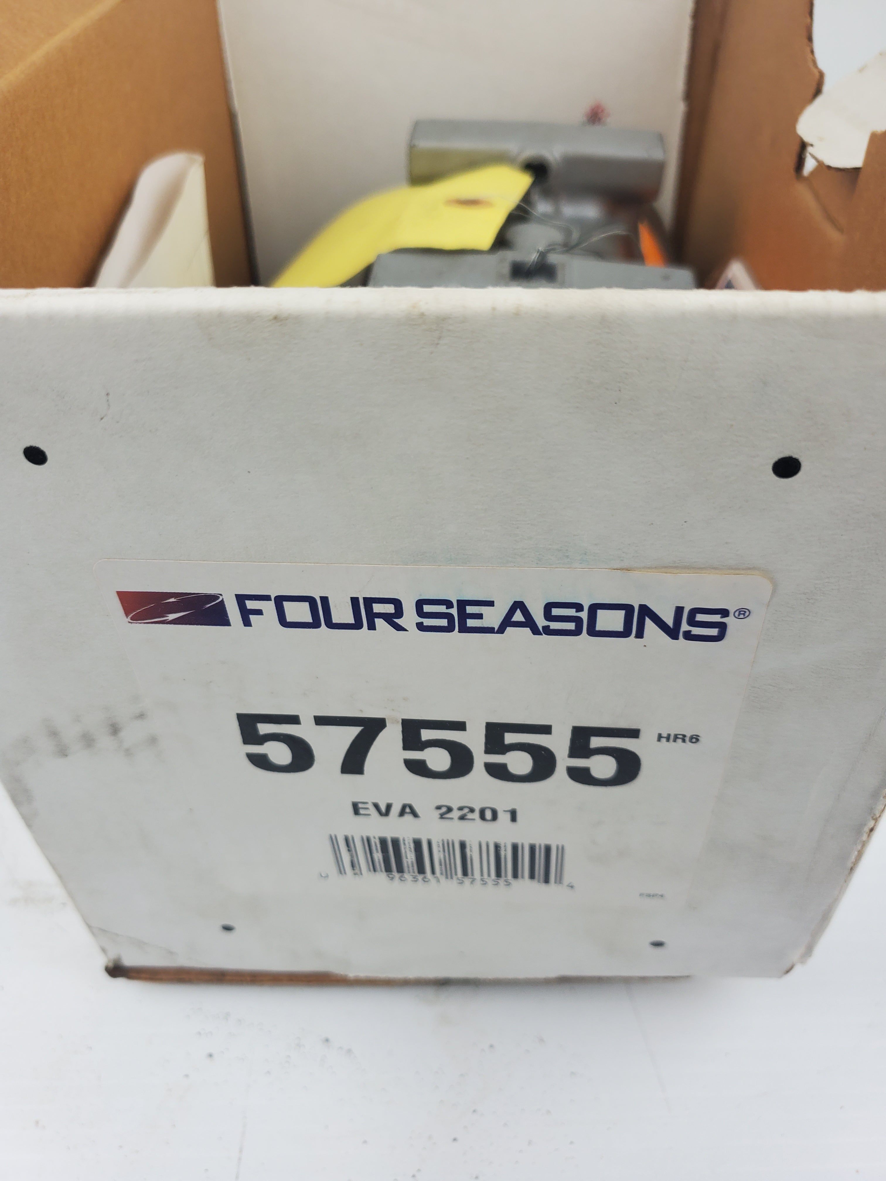 Four Seasons 57555 Compressor Remanufactured