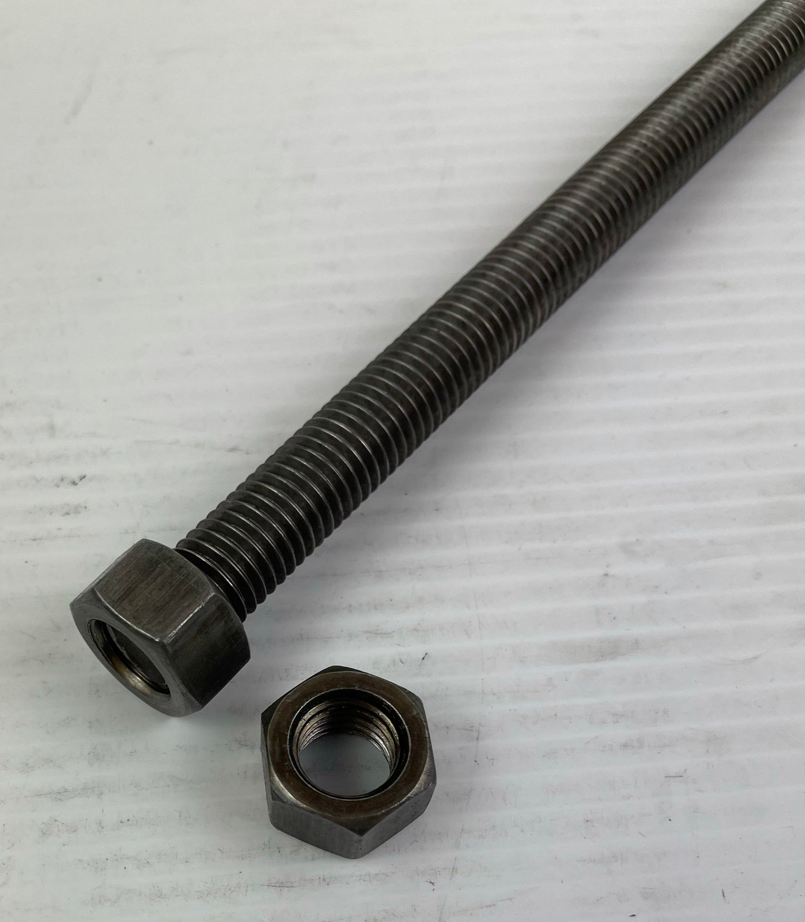 All Thread Threaded Rod 5/8 - 11 x 12" Rods with Hex Nuts 50027 - Lot of 20