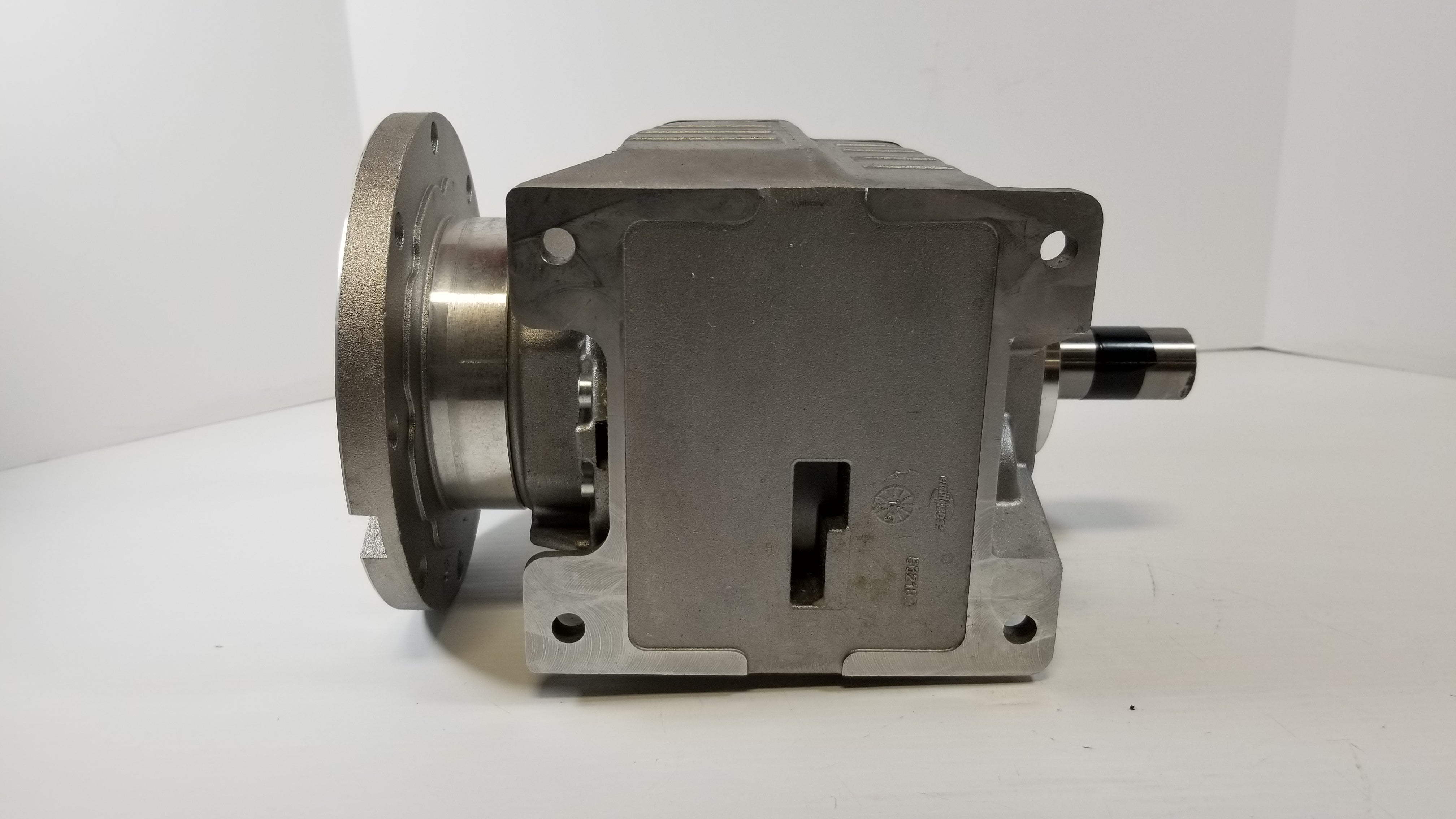 Varvel FRD22-B3-H1-26.73Inline Helical Gear Reducer 26.73:1 Ratio