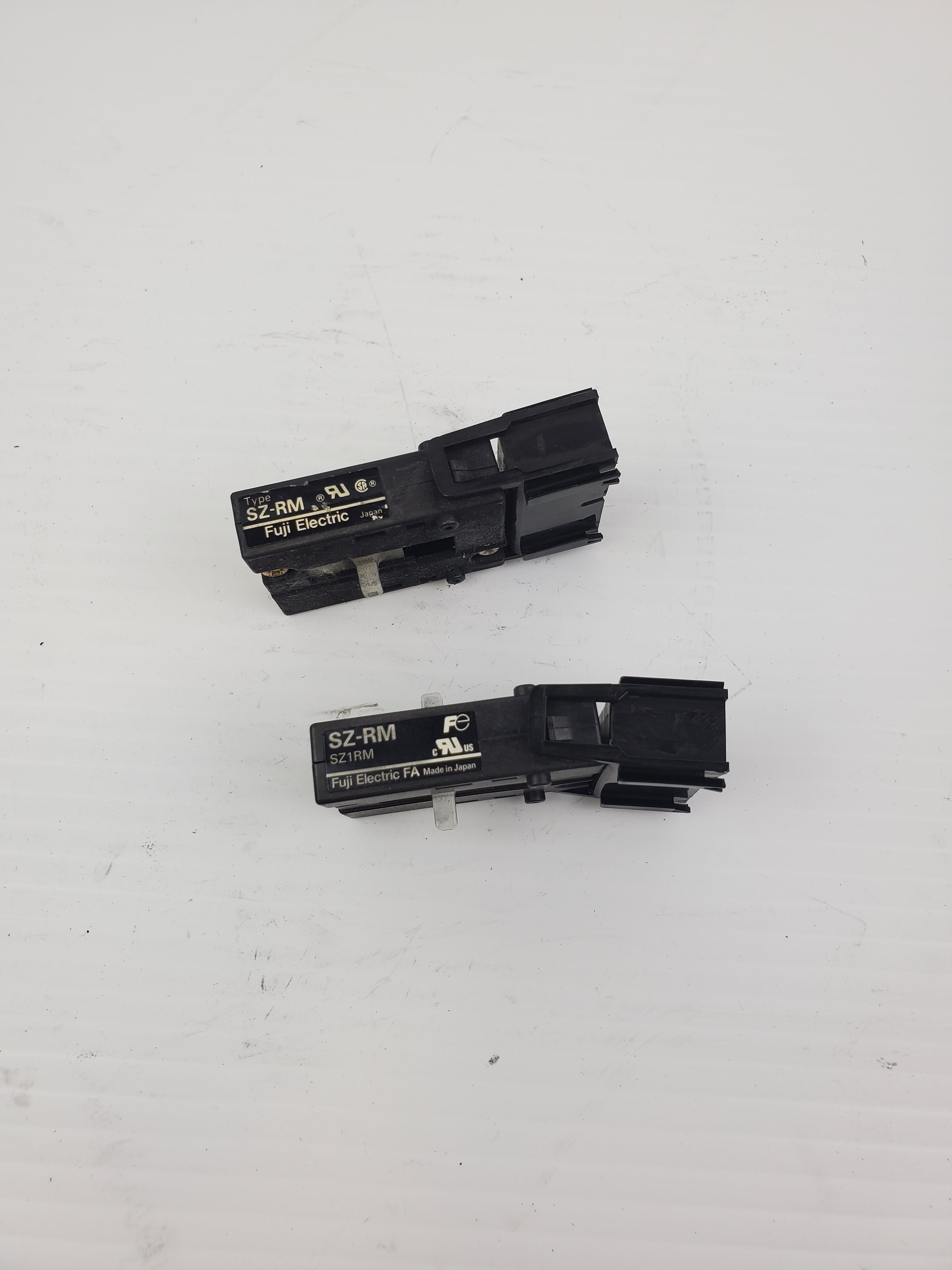 Fuji Electric SZ-RM SZ1RM interlock Contact (Lot of 2)