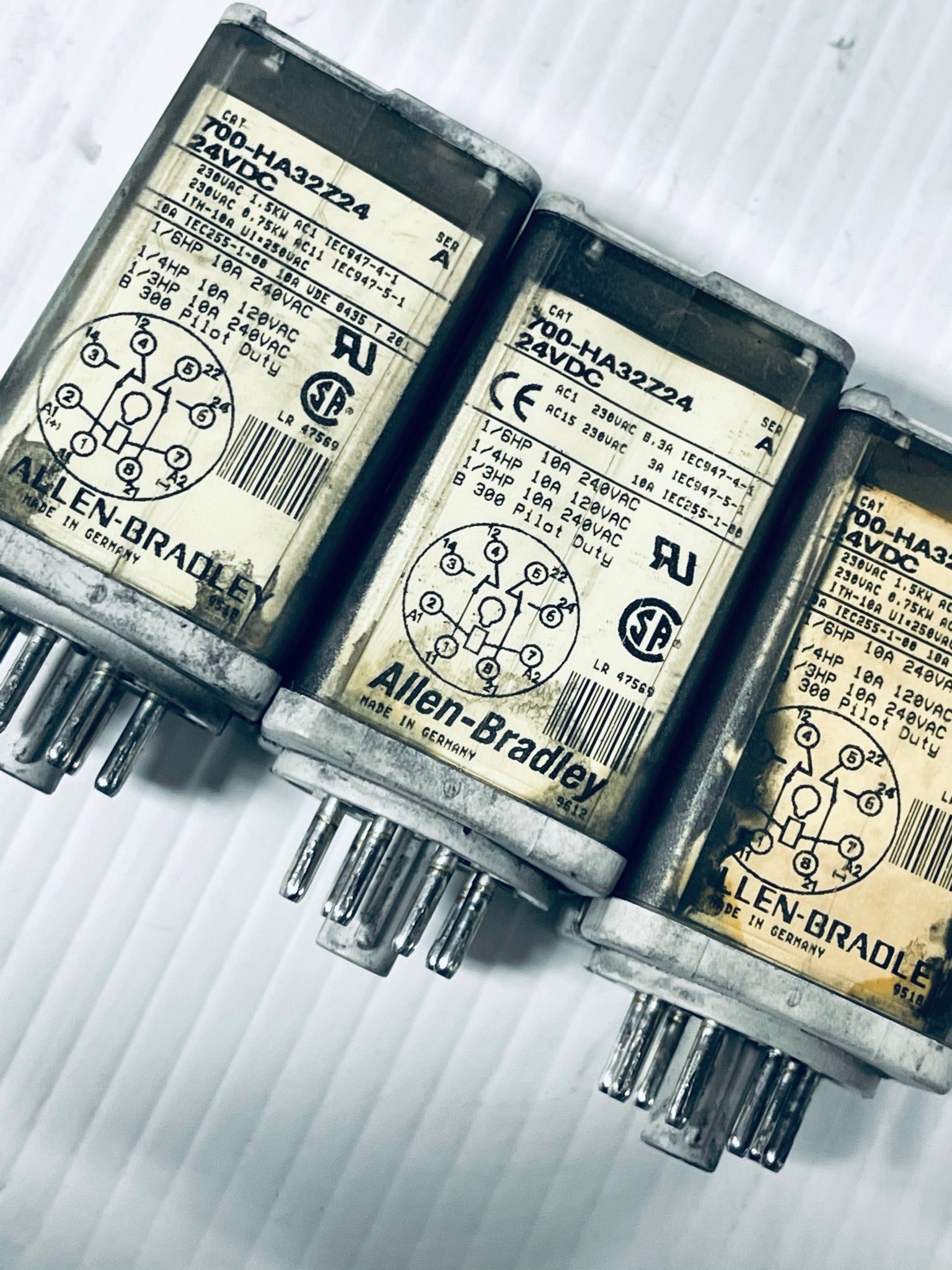 Allen-Bradley 700-HA32724 Series A General Purpose Relay - Lot of 3