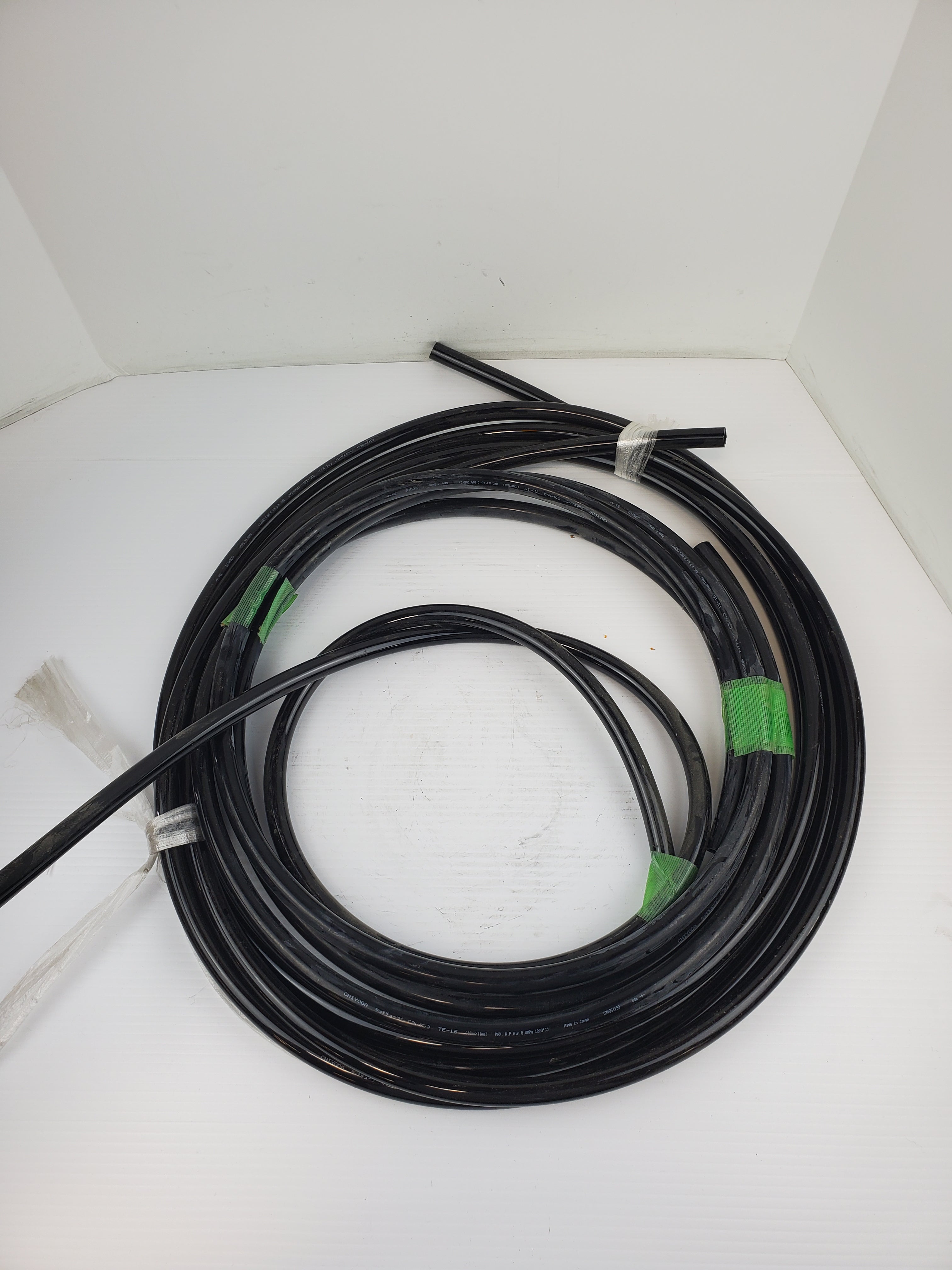 Chiyoda TE-16 Hose Tubing Black 16mm x 11mm x ~34' L