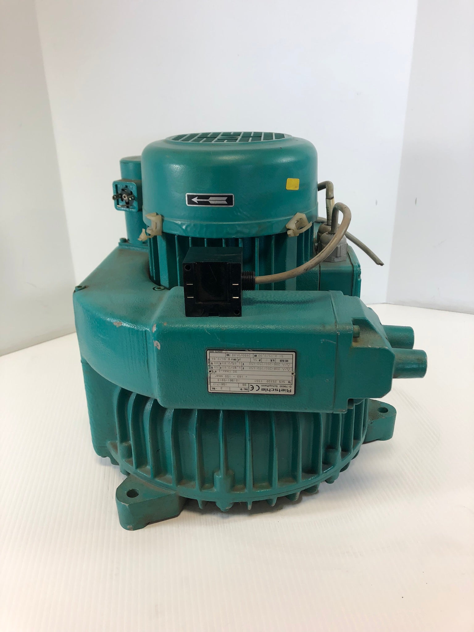 Rietschle SKS 25320 (59) Vacuum Blower Motor 208-260/350-450 V 4.85/2.8 A
