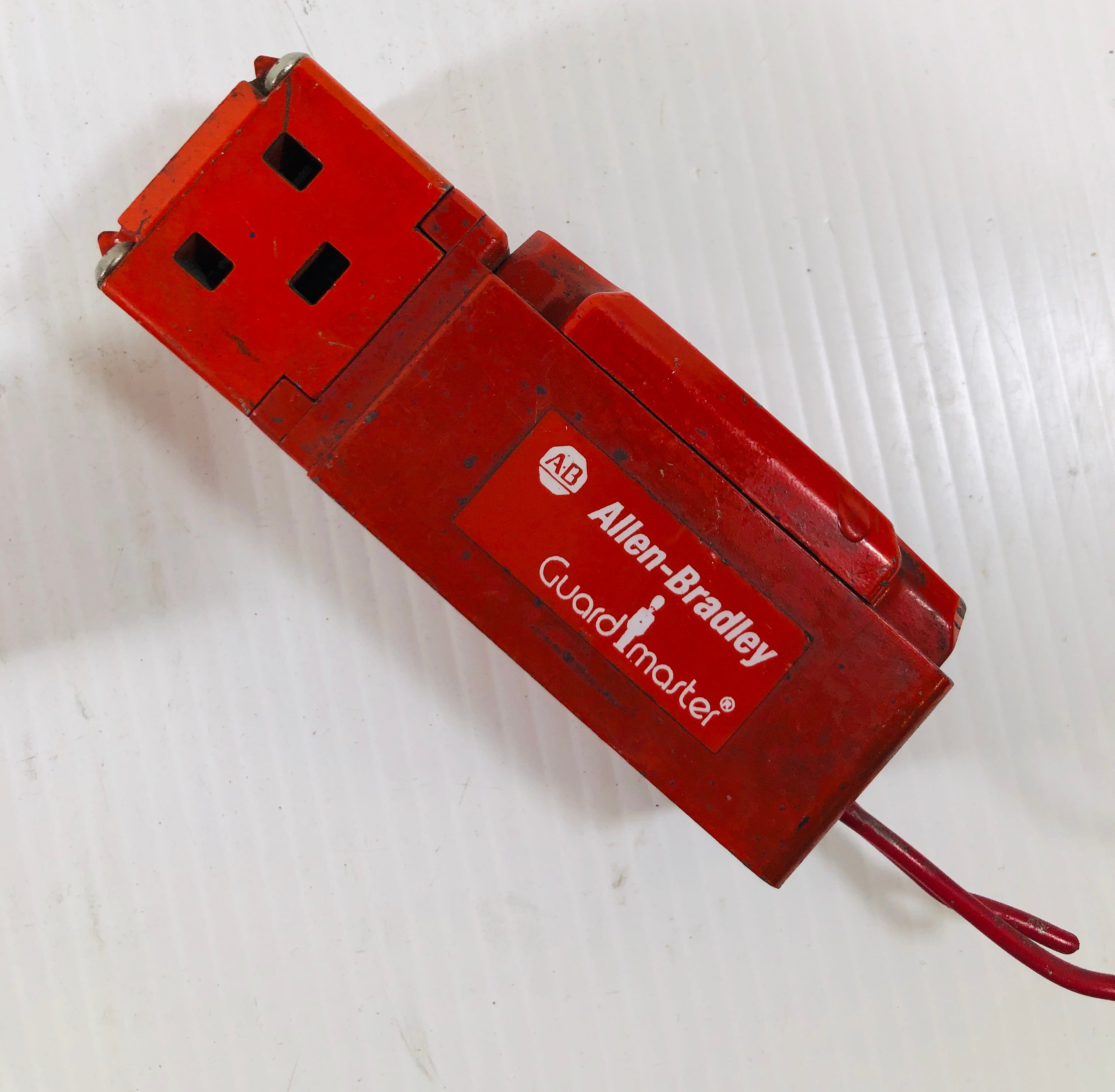 Allen-Bradley MT-GD2 Guardmaster Safety Interlock Switch