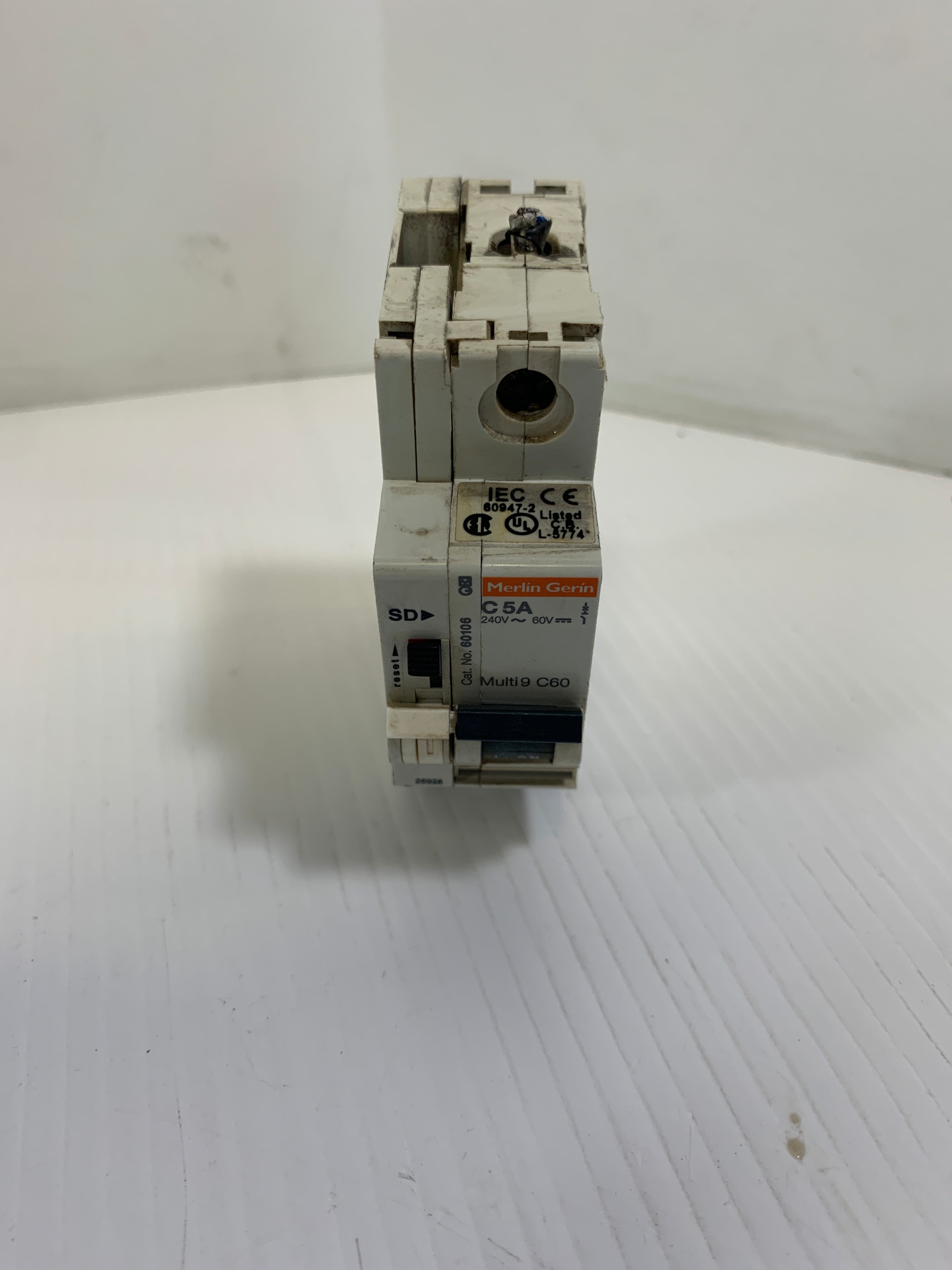 Merlin Gerin 60106 C 5A Circuit Breaker 240V~60V