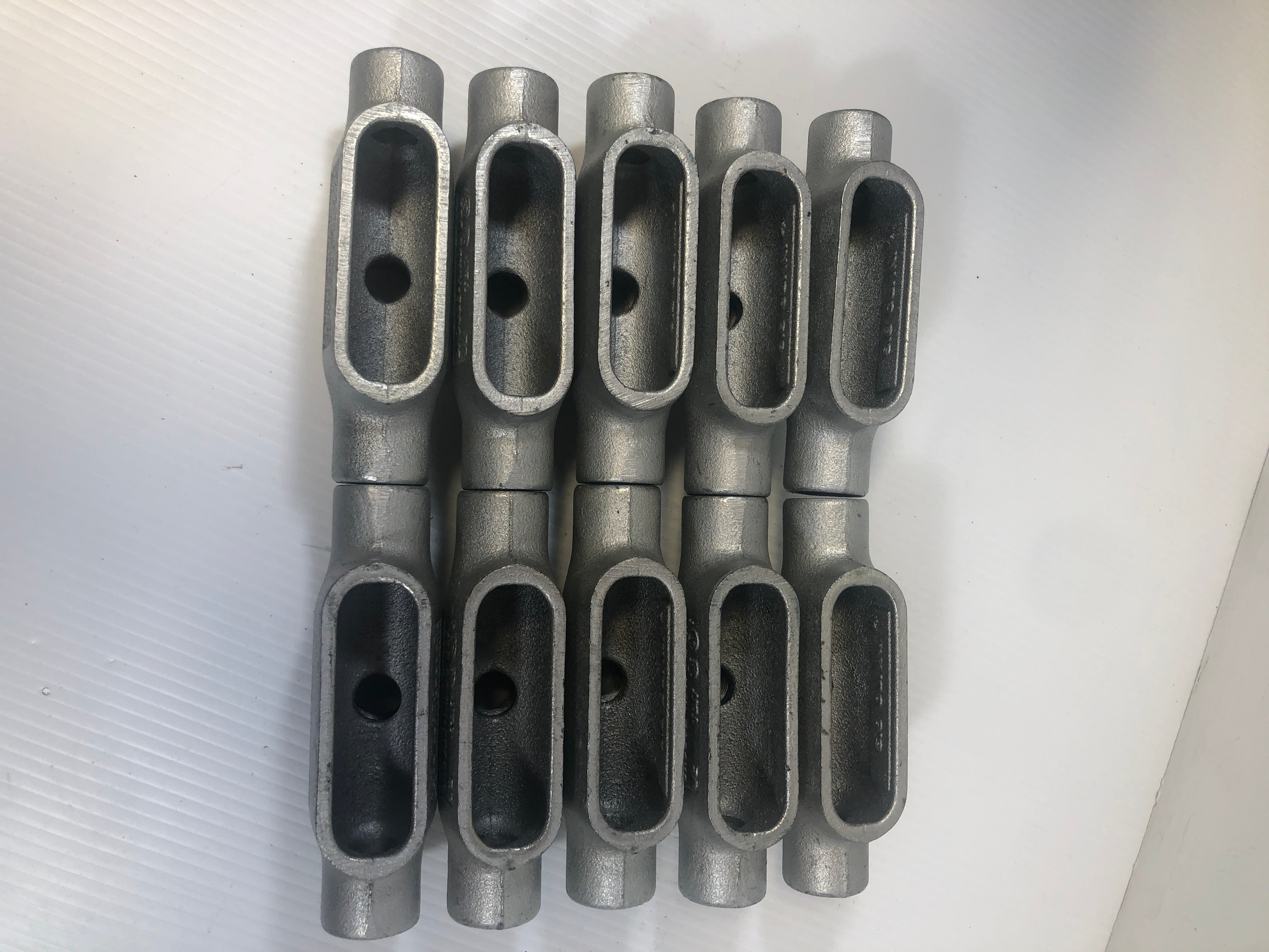 Crouse-Hinds 1/2" TB17 Conduit Body Lot of 11