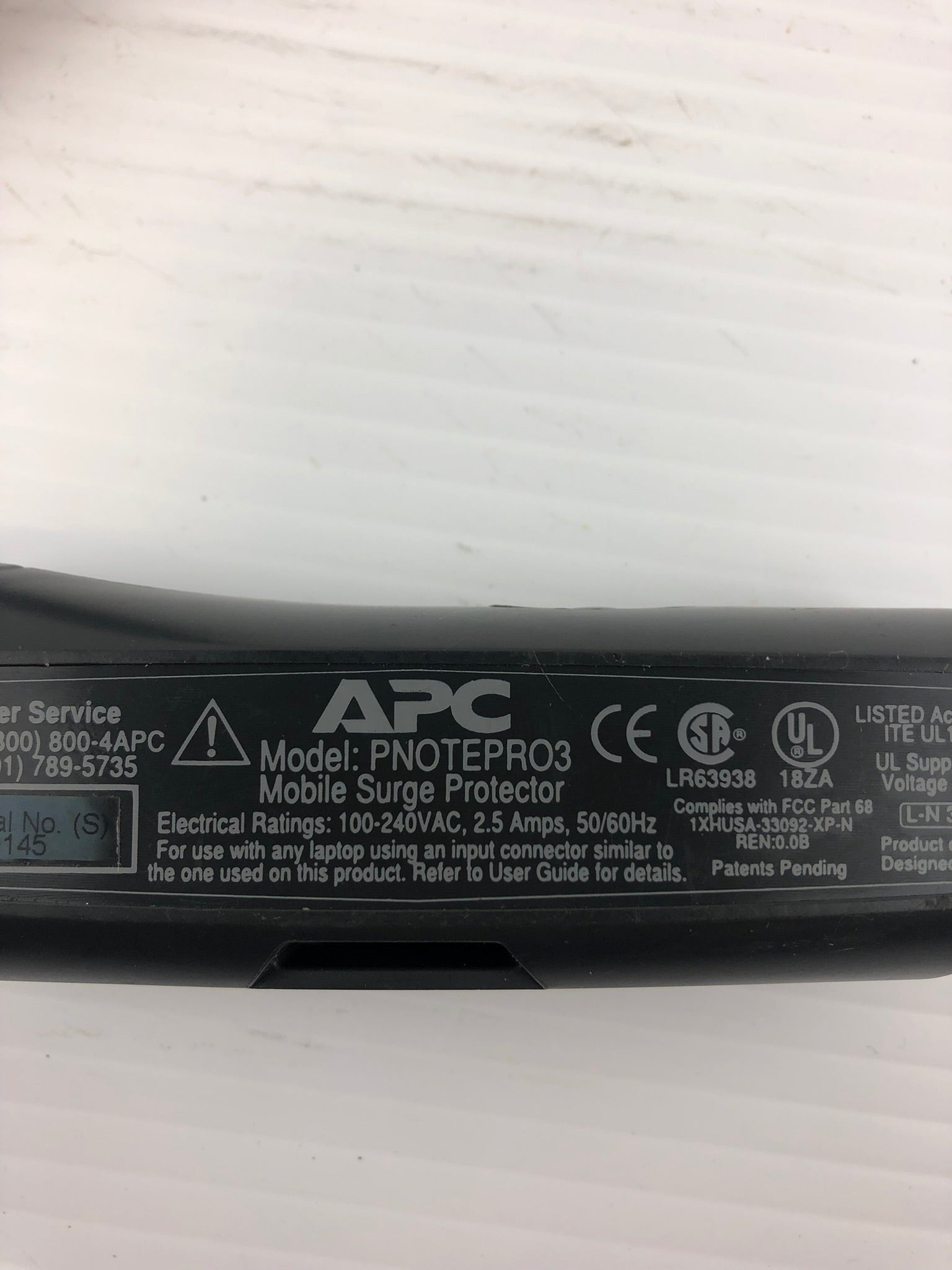 APC PNOTEPRO3 Mobile Surge Protector