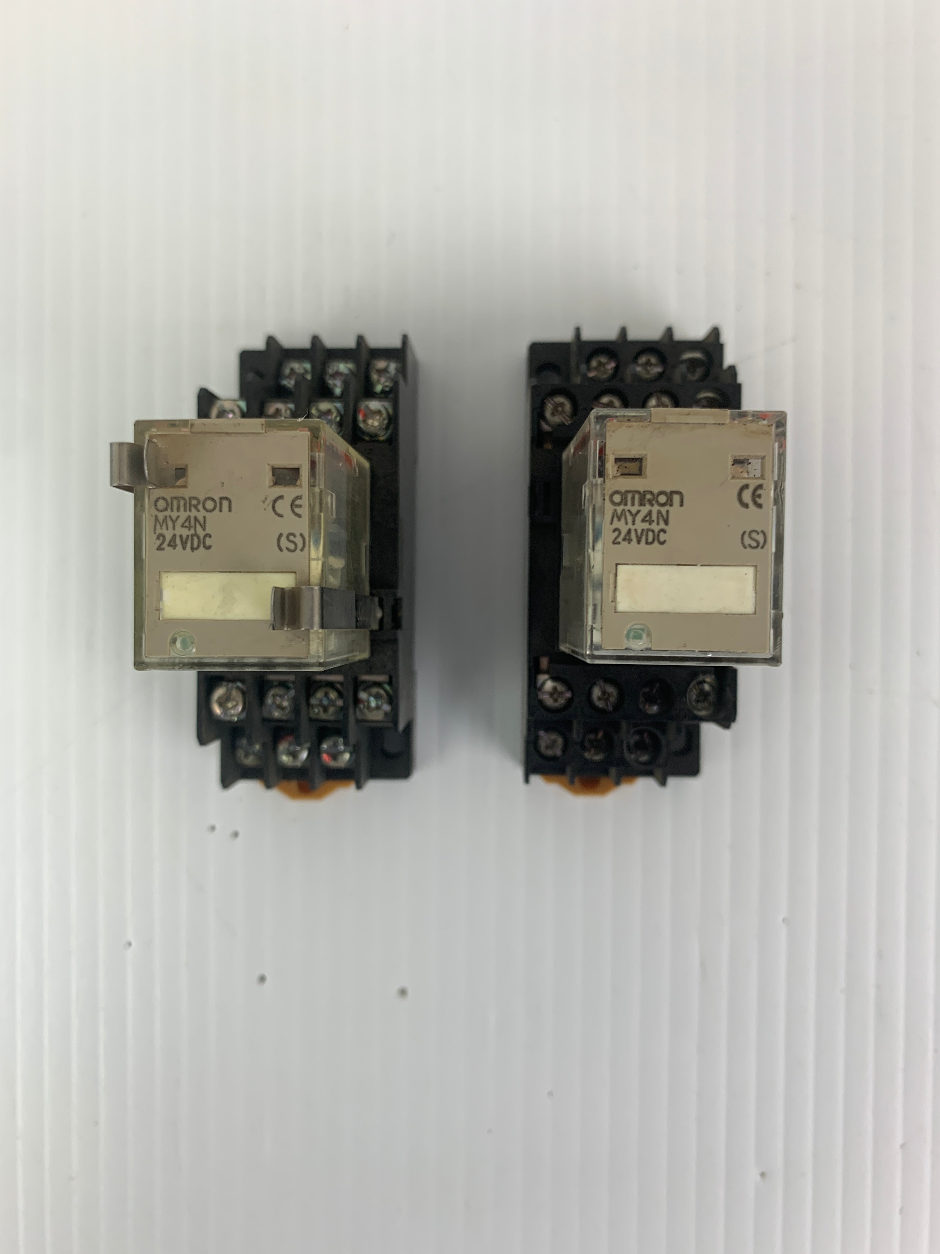 Lot of 2 Omron Relays MY4N 24 VDC