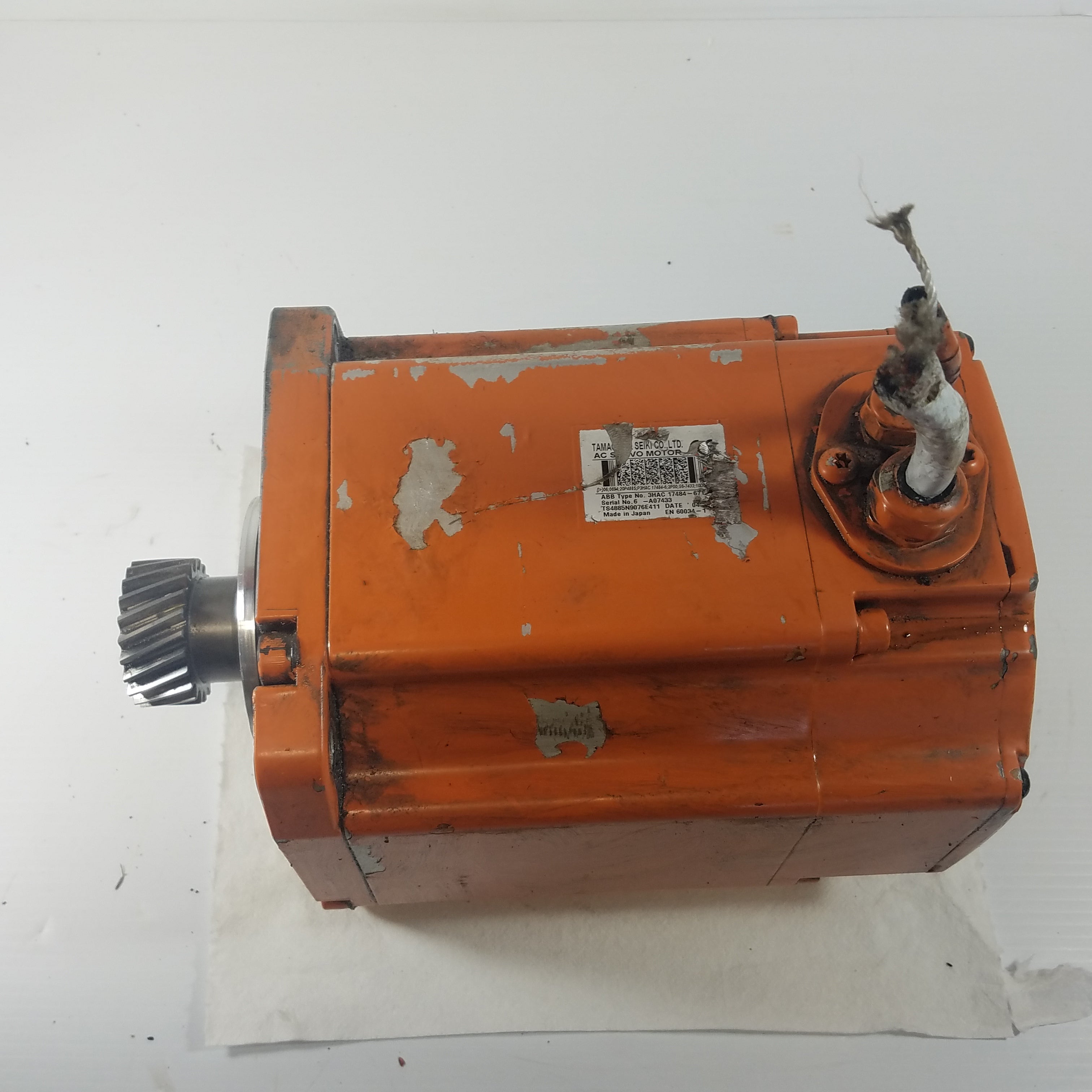 Tamagawa Seiki 3HAC 17484-6/00 AC Servo Motor