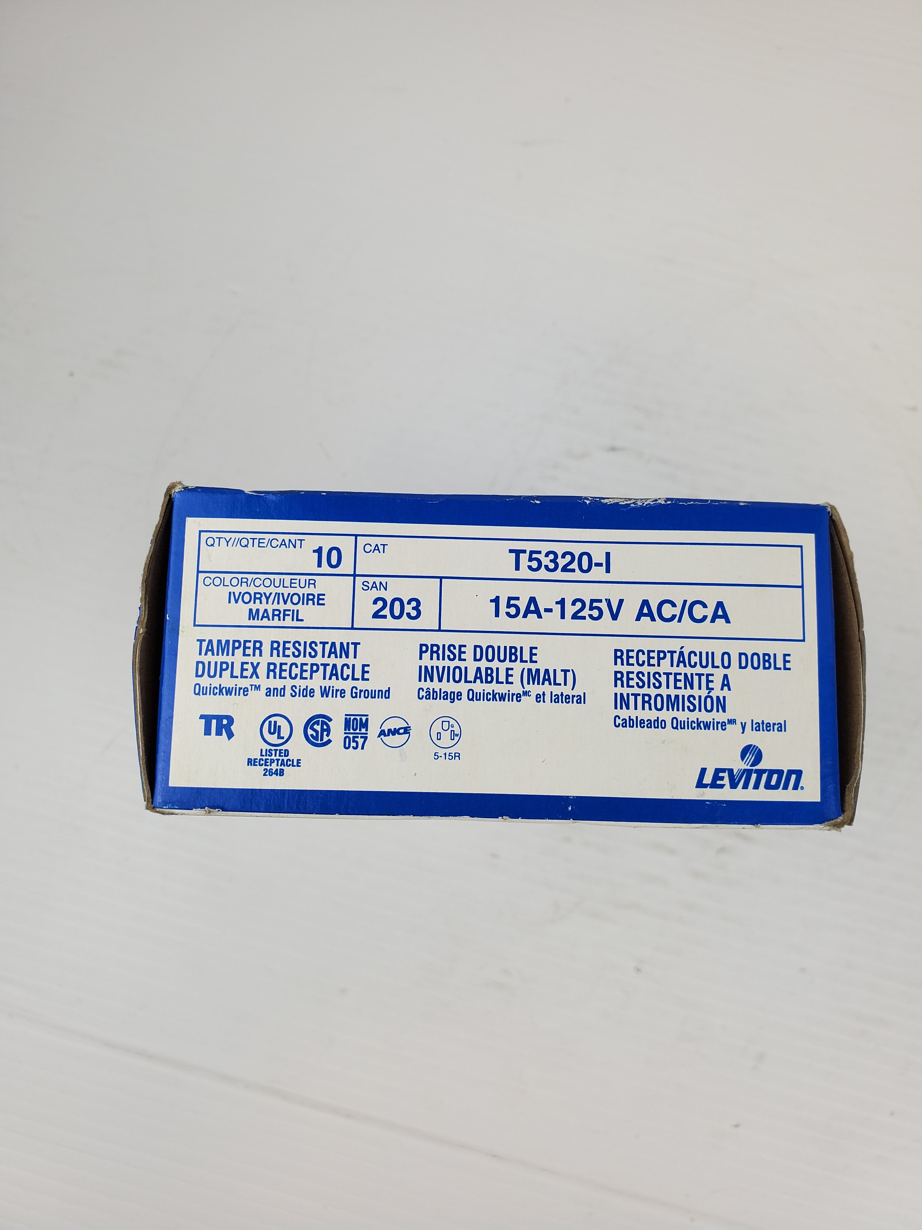 Leviton T5320-I Tamper Resistant Duplex Receptac. Ivory 15A-125V AC/CA Box of 10