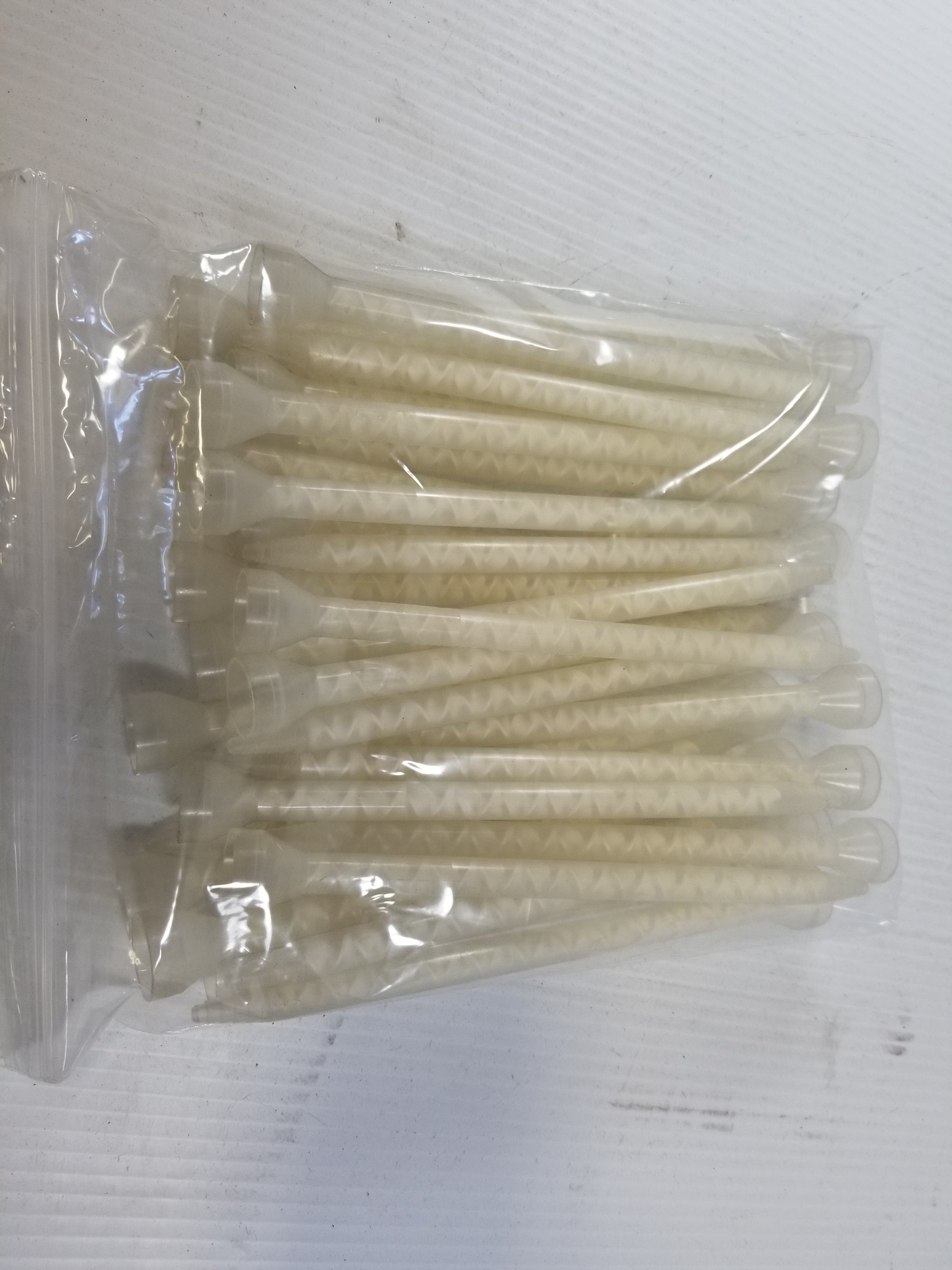 Universal Static Head Mixer Nozzle 1/4 x 24 082028 (Lot of 30)