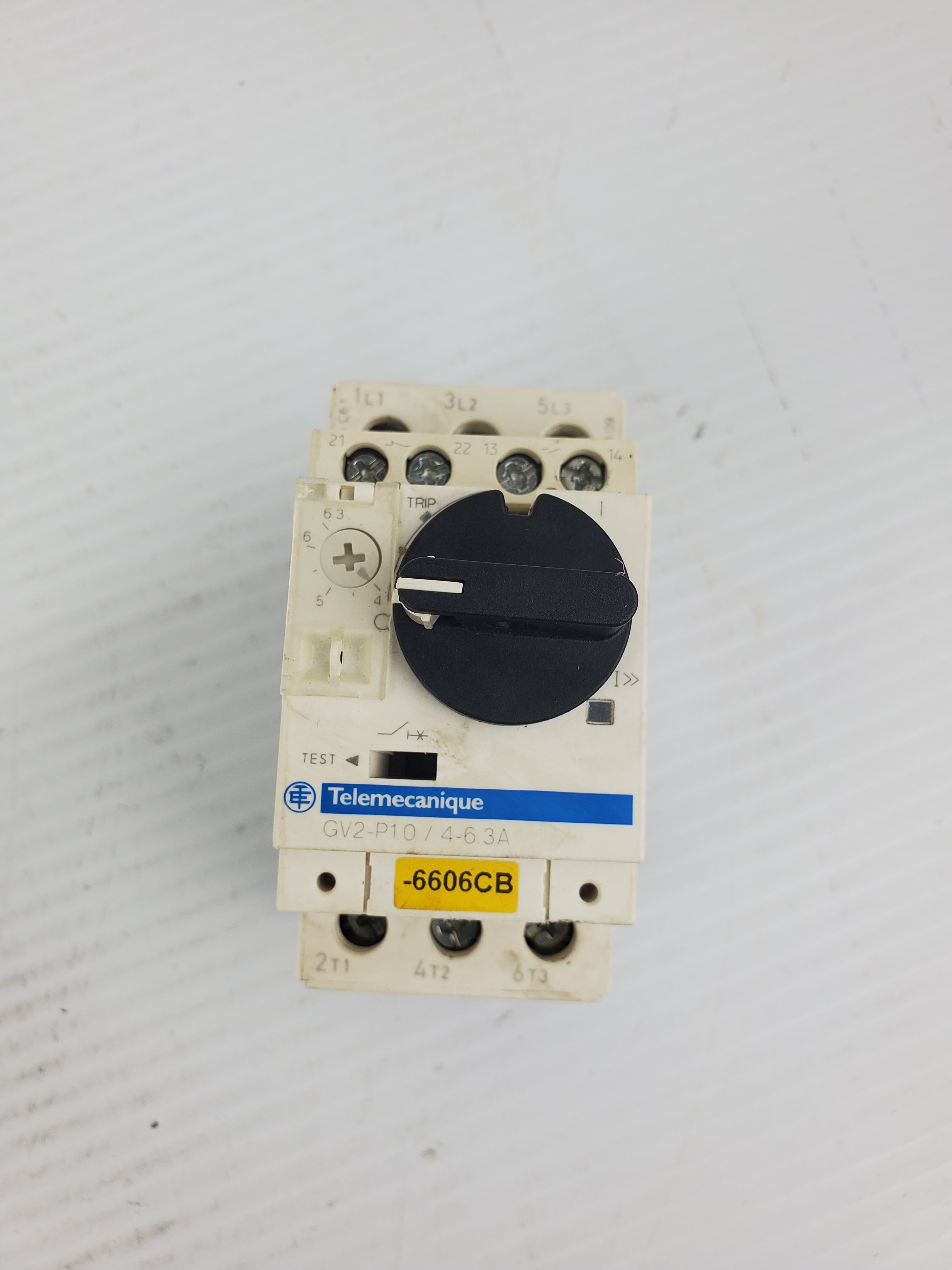 Telemecanique GV2-P10 Motor Circuit Breaker 4-6.3A