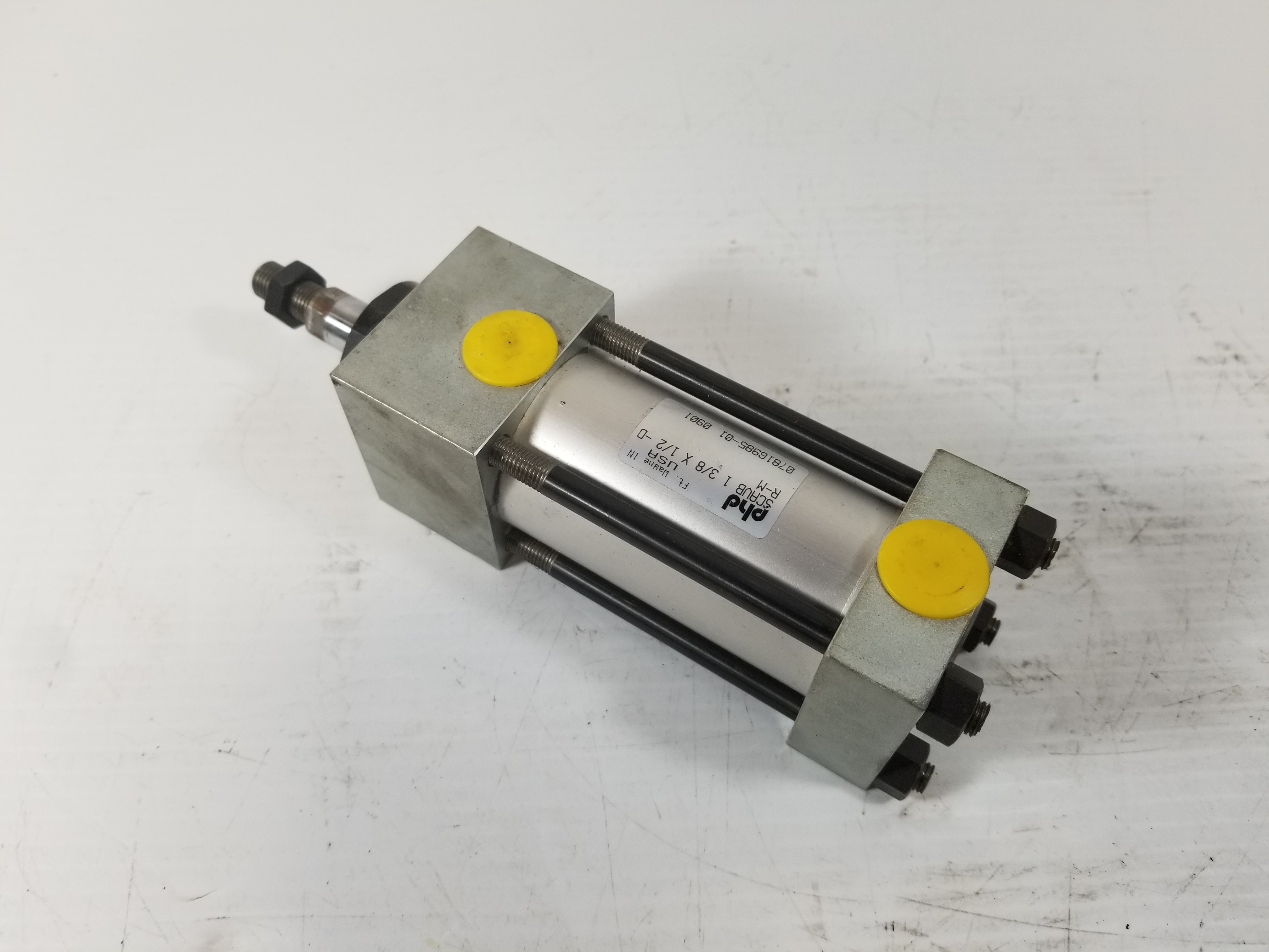 PHD SCAVB 1 3/8 X 1/2 -D R-M Pneumatic Cylinder