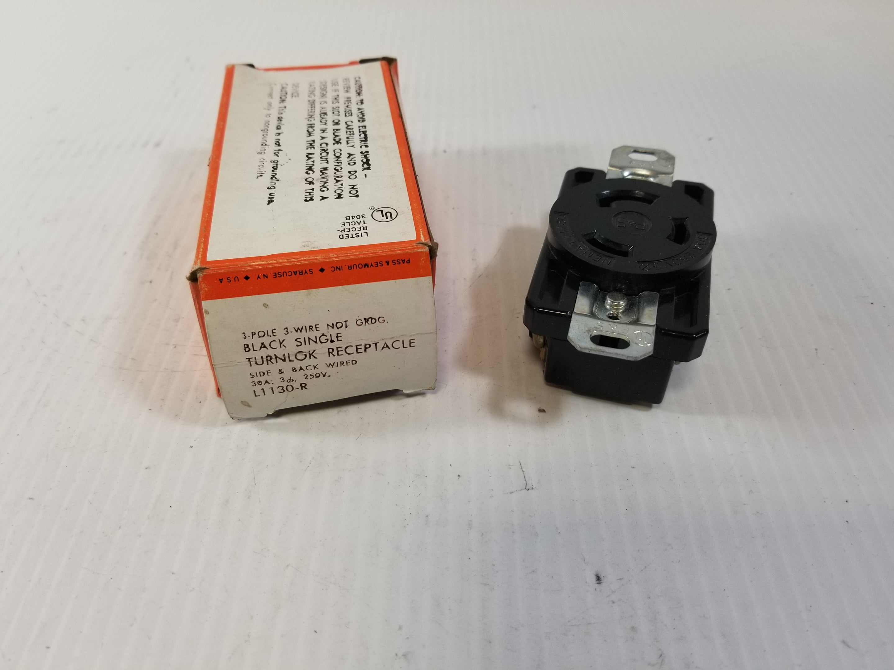 Pass & Seymour L1130-R 3P3W Turnlok Receptacle Black