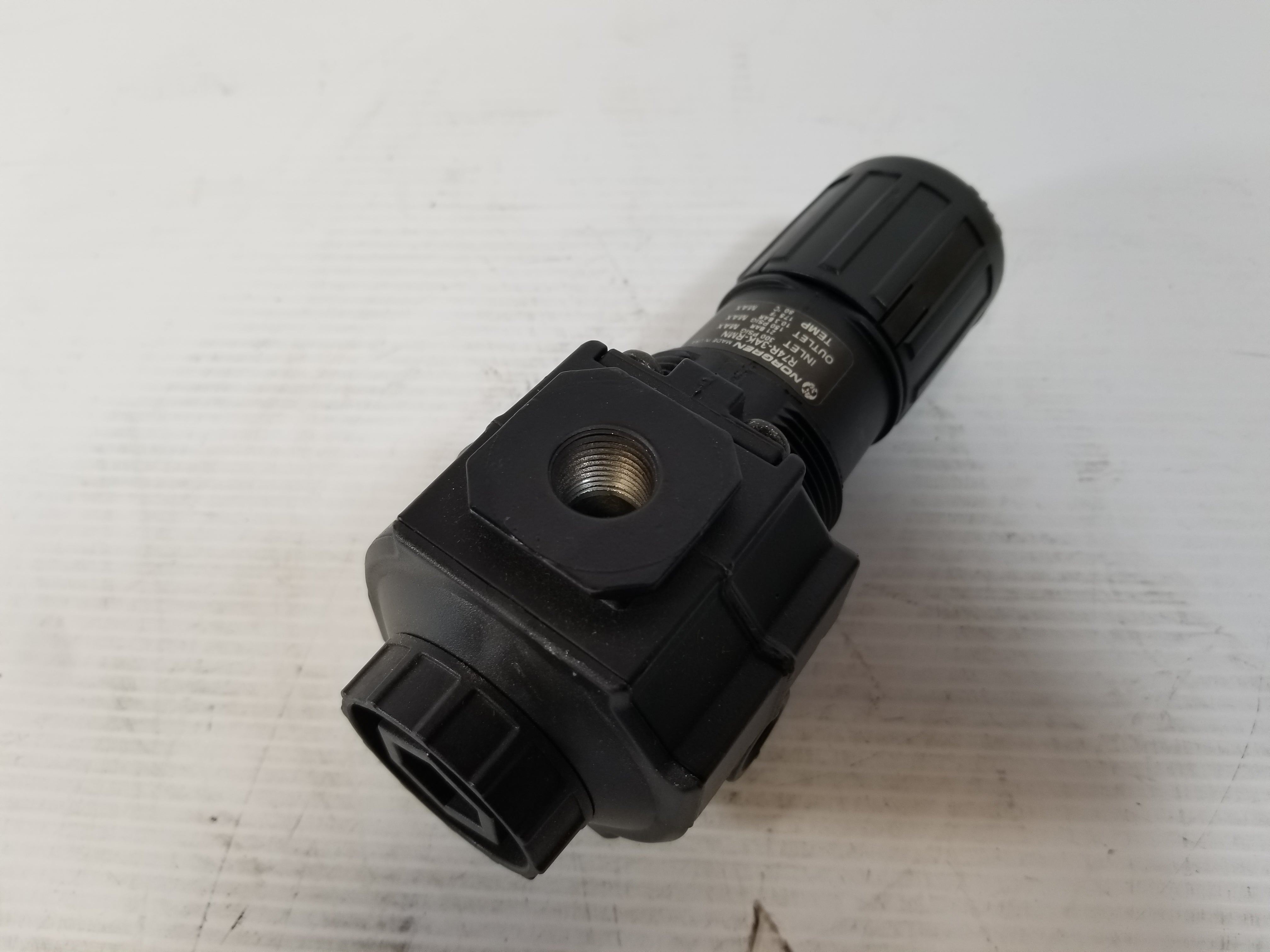 Norgren R74R-3AK-RMN Pneumatic Pressure Regulator